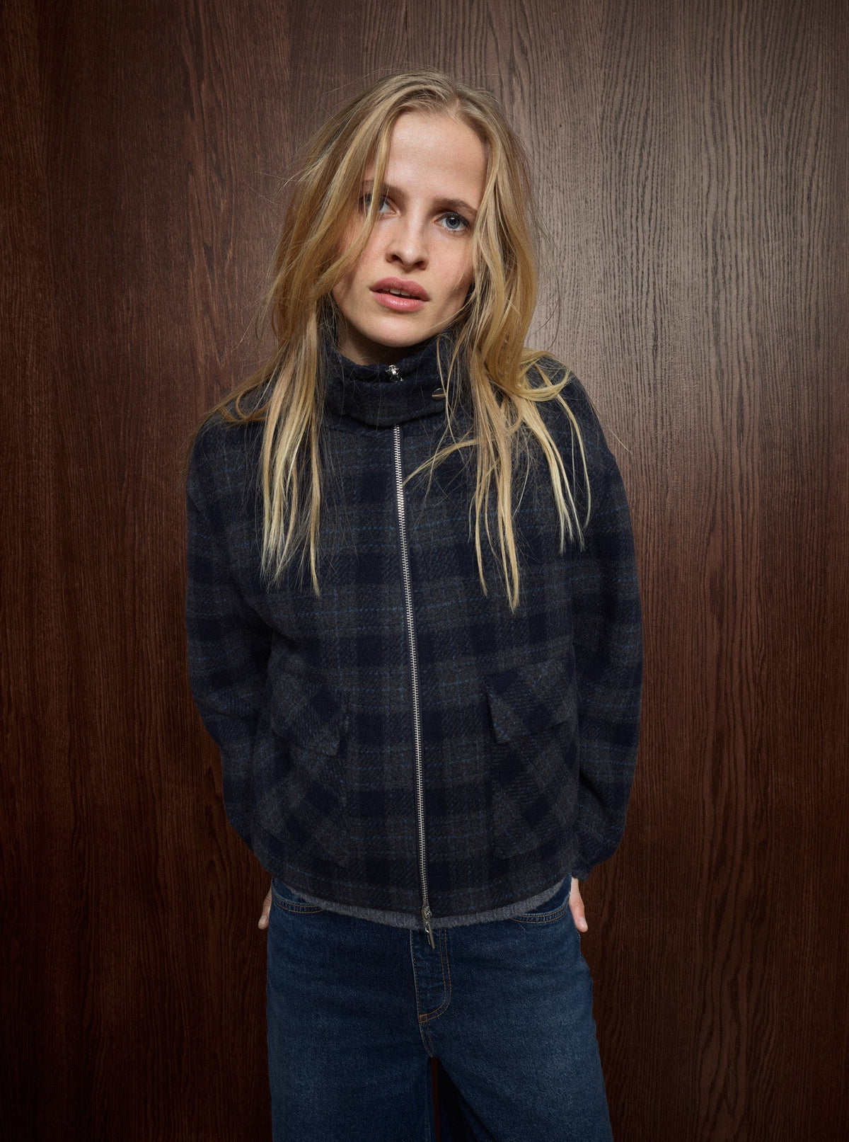 https://cdn.shopify.com/s/files/1/0318/4253/3515/files/181420468MMCamilleCheckJacketSaluteNavy-182850275MMGodinazQuiltKnitThunderstorm-180940447MMReleeBuckleJeansDarkBlue_2.jpg?v=1781686652