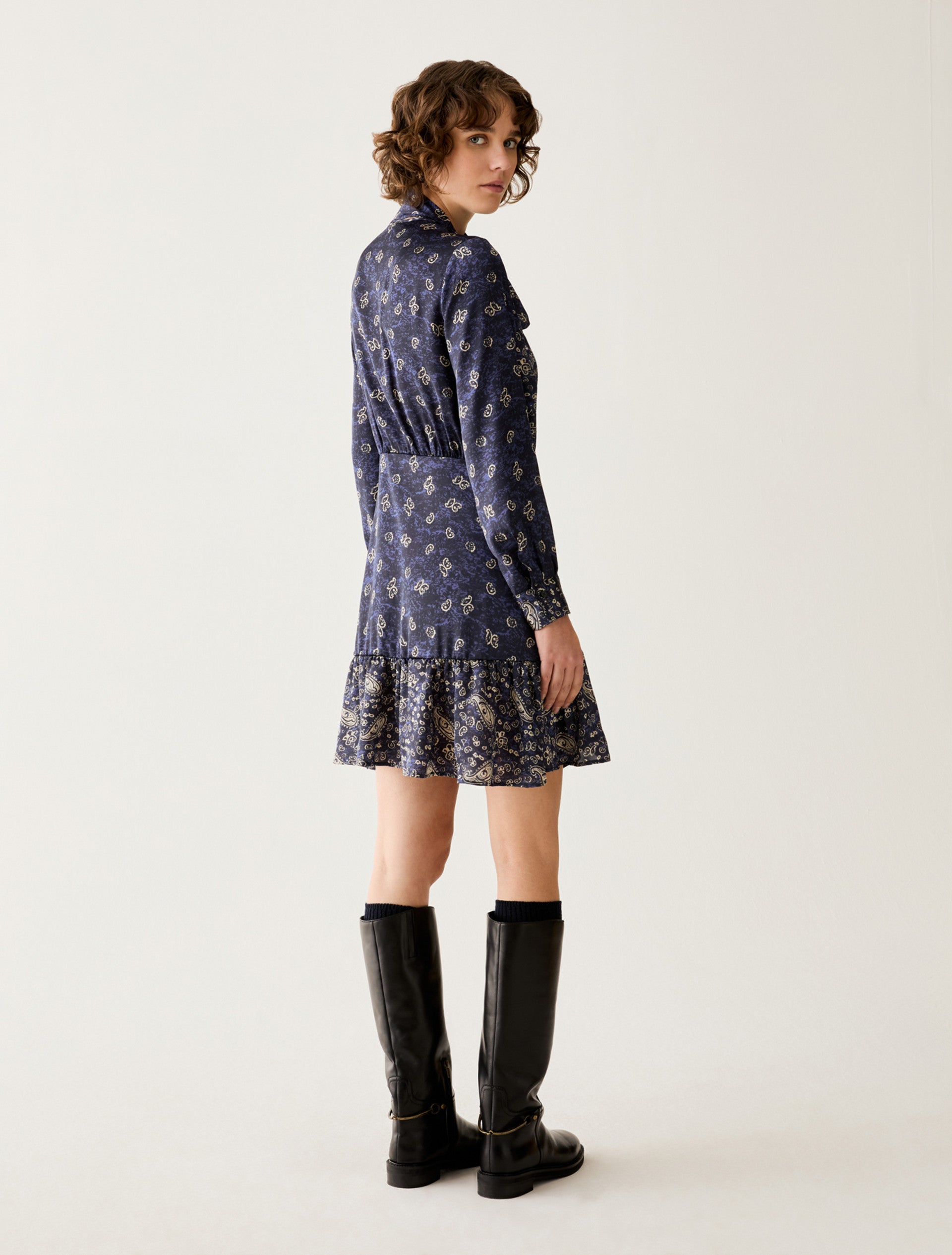 https://cdn.shopify.com/s/files/1/0368/5521/8235/files/AW26_PENNYBLACK_PBBORCHE_OFFICIAL_03.jpg