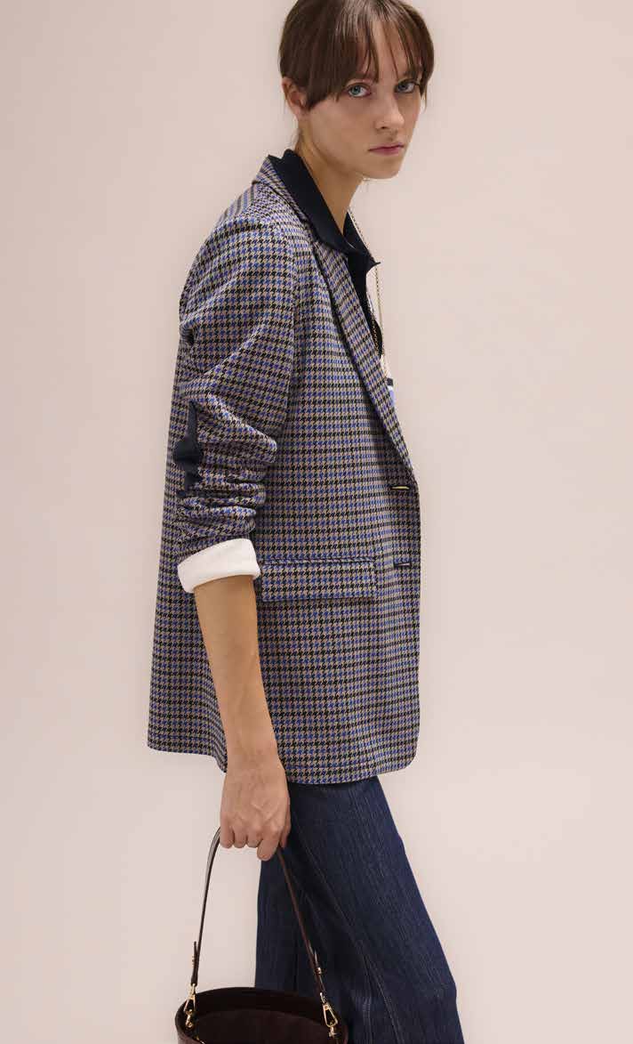 https://cdn.shopify.com/s/files/1/0368/5521/8235/files/AW26_PENNYBLACK_PBJPALLORE_02.jpg