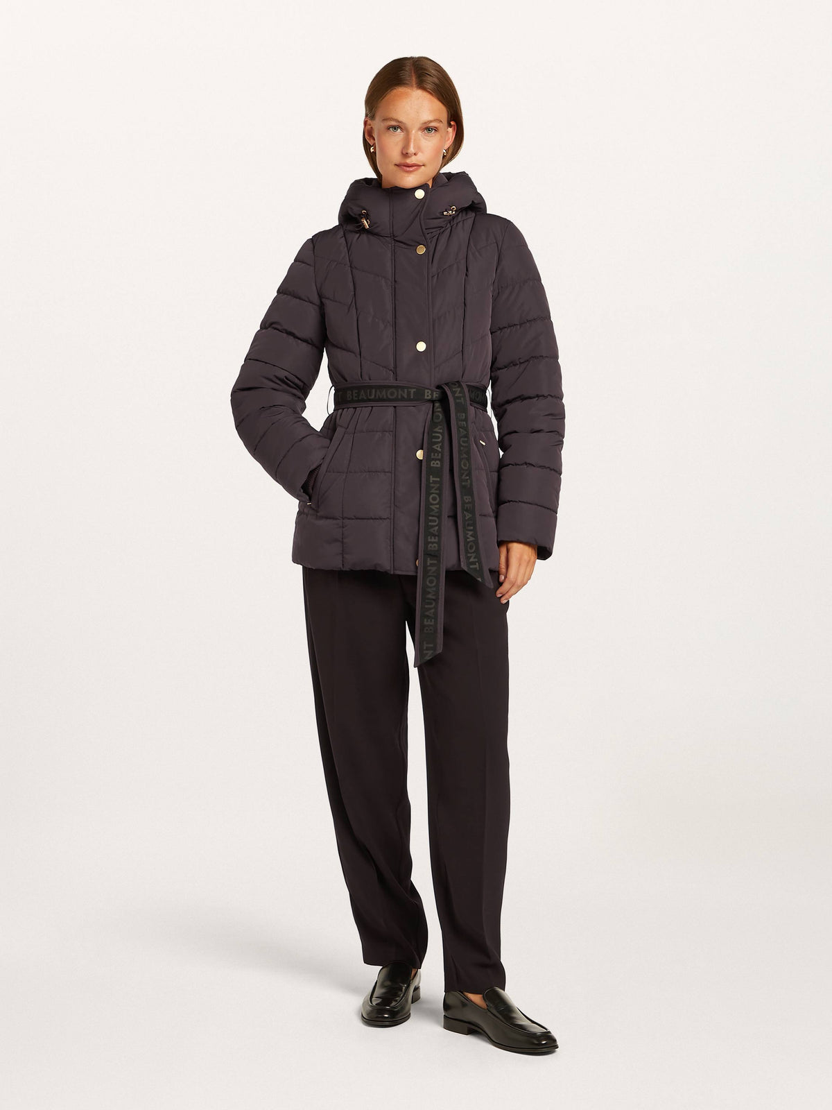 https://cdn.shopify.com/s/files/1/0568/3983/1689/files/EMBLA_jacket_4590_BM_F1.jpg?v=1788441115