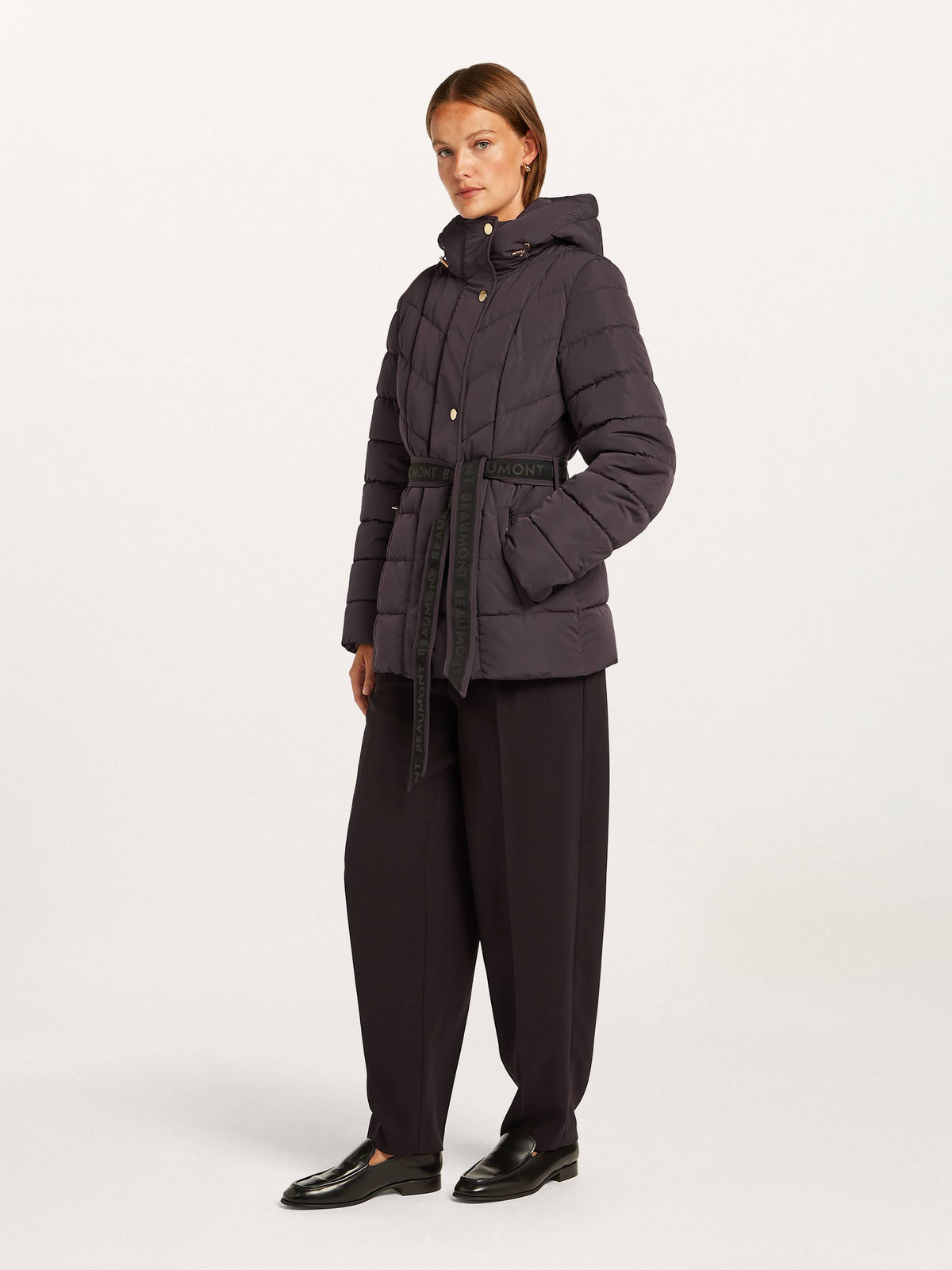 https://cdn.shopify.com/s/files/1/0568/3983/1689/files/EMBLA_jacket_4590_BM_S1.jpg?v=1788441115