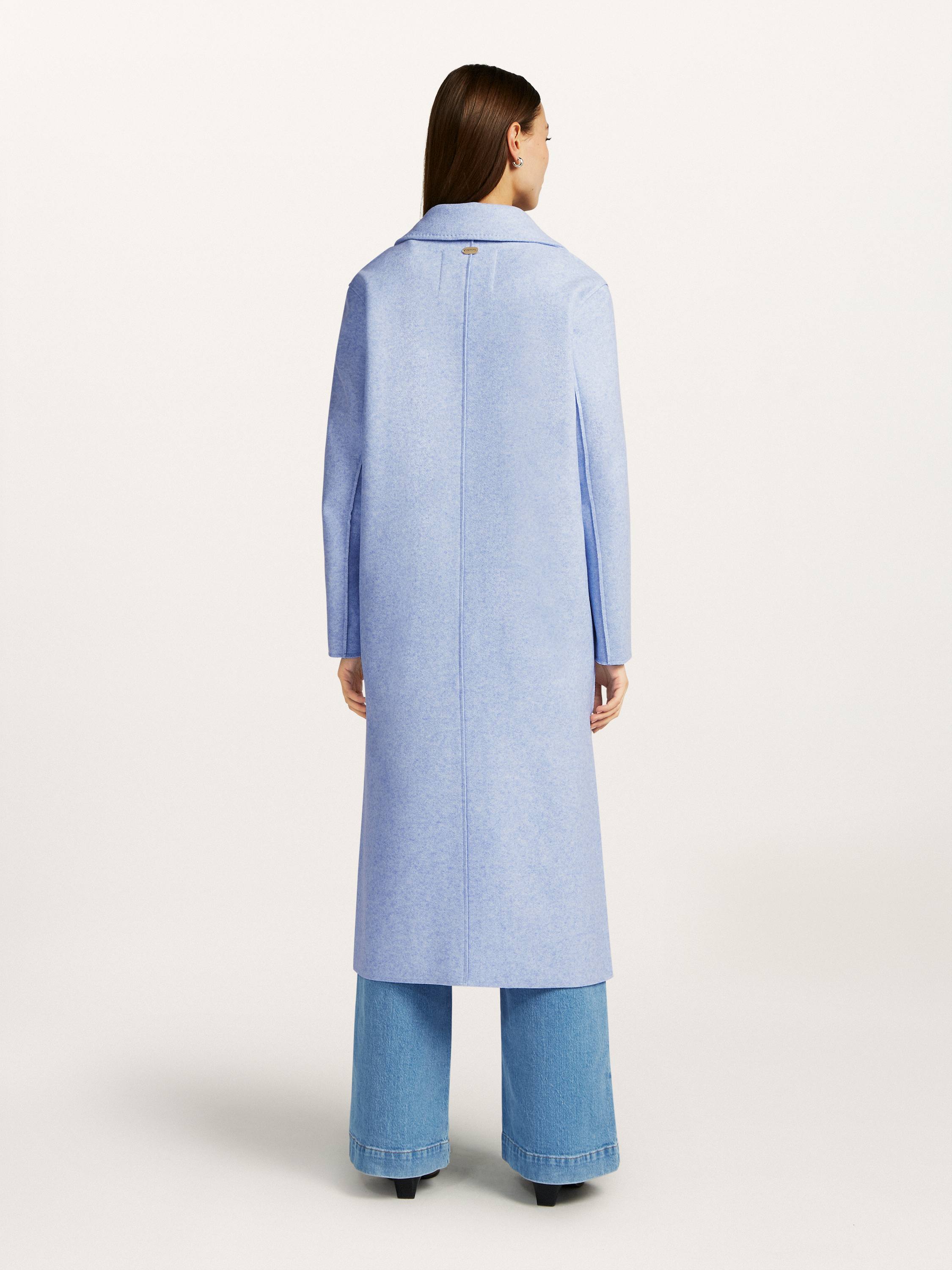 https://beaumont.eu/cdn/shop/files/GISELA_coat_5470_BM_B1.jpg