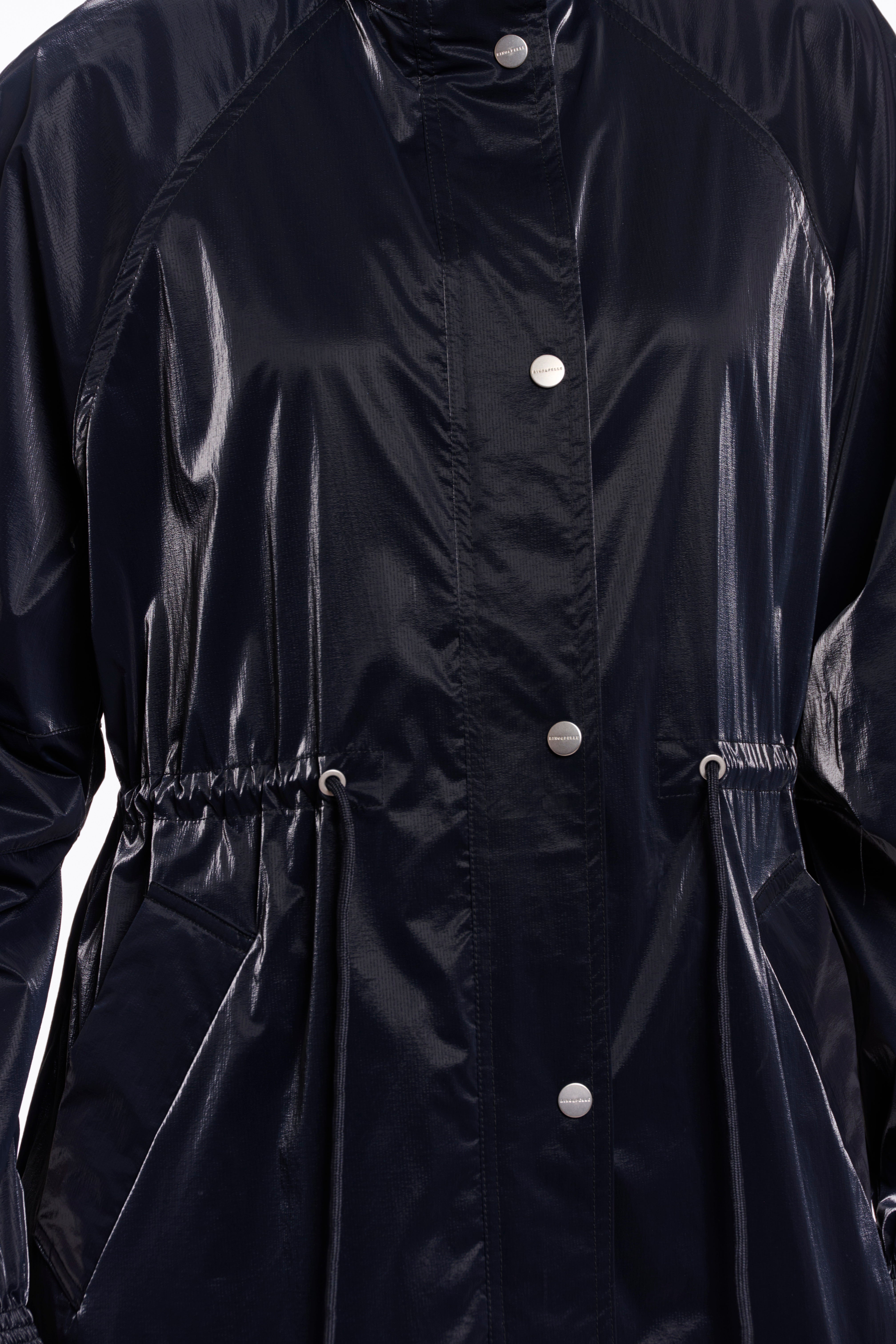 https://images.leder-international.becosoft.net/articles/Rowen.7002621_Navy-Metallic_03.jpg