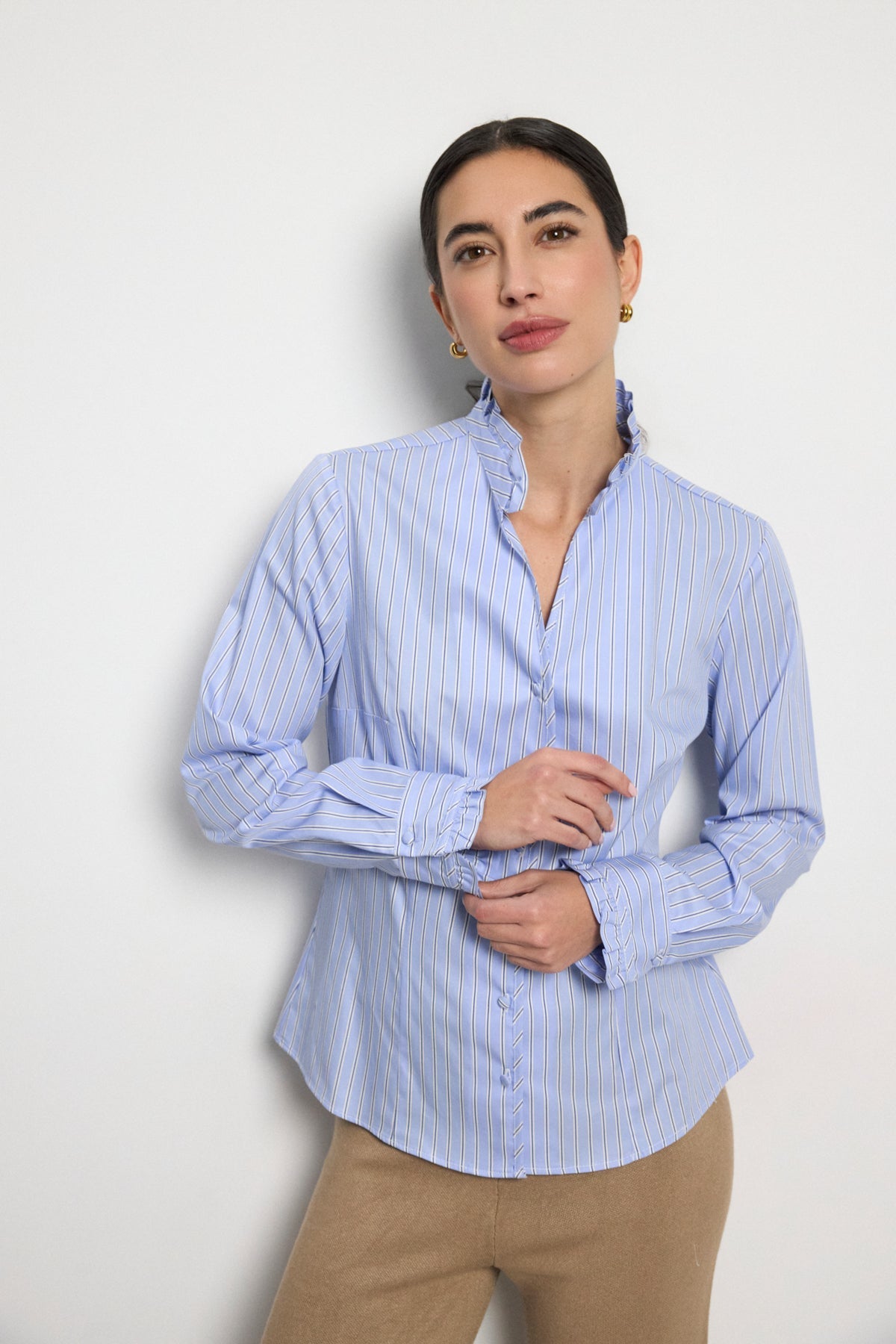 https://cdn.shopify.com/s/files/1/0368/5521/8235/files/aw26-bariloche-adrano-light-blue.jpg?v=1787075386