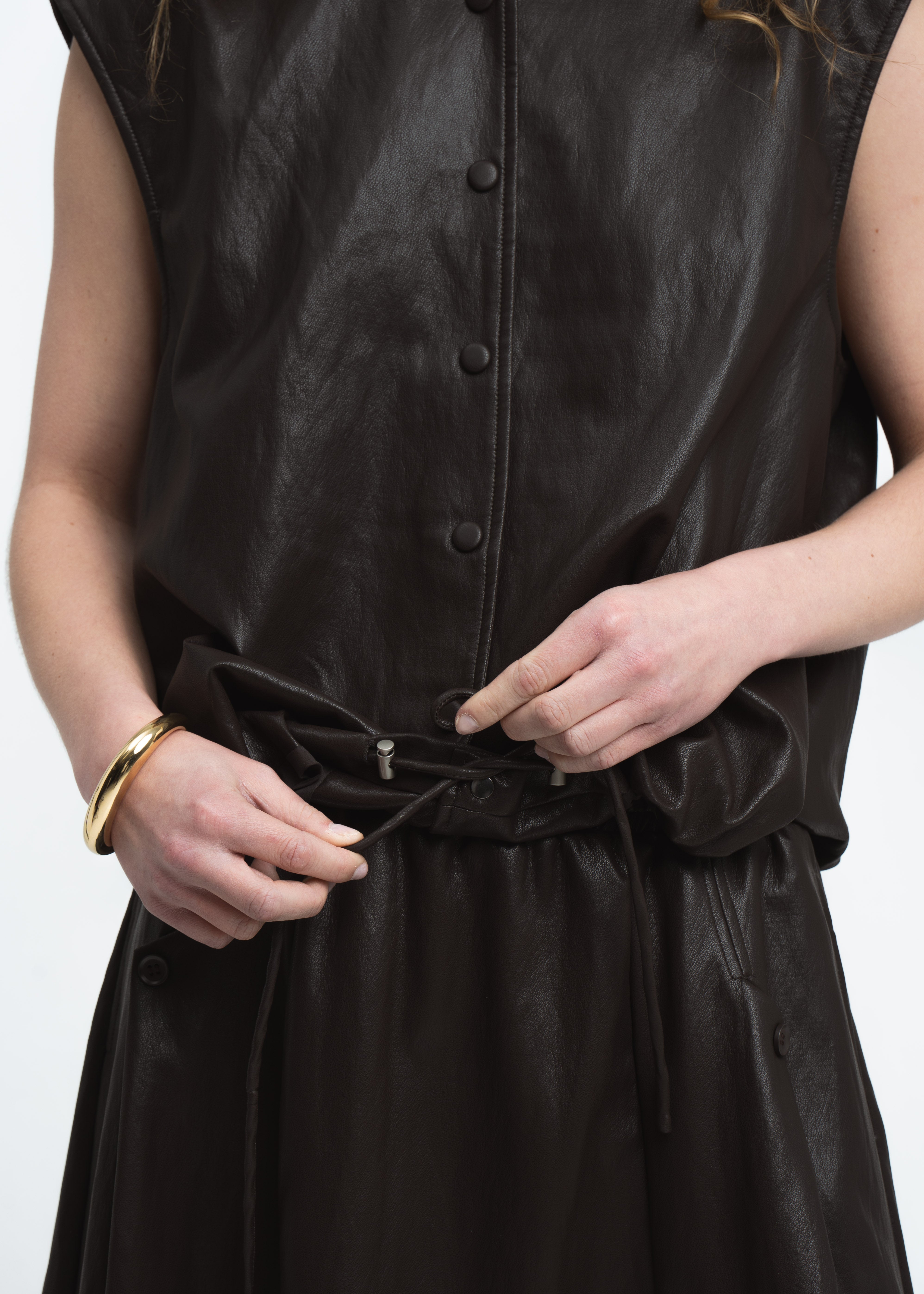 https://cdn.shopify.com/s/files/1/0368/5521/8235/files/jane-lushka-aw26-90939-3-06.jpg