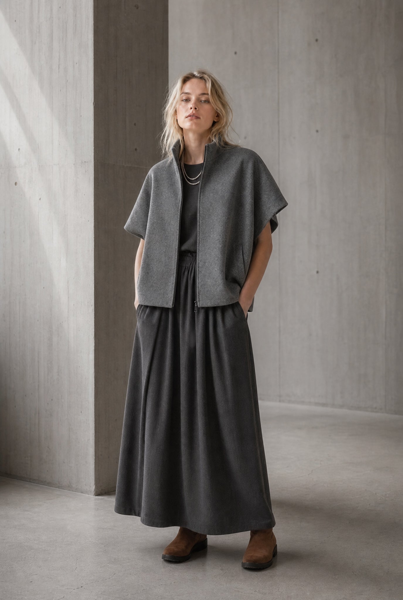 https://cdn.shopify.com/s/files/1/0368/5521/8235/files/jane-lushka-aw26-BDCALV42034-Grigio-medio-01.jpg