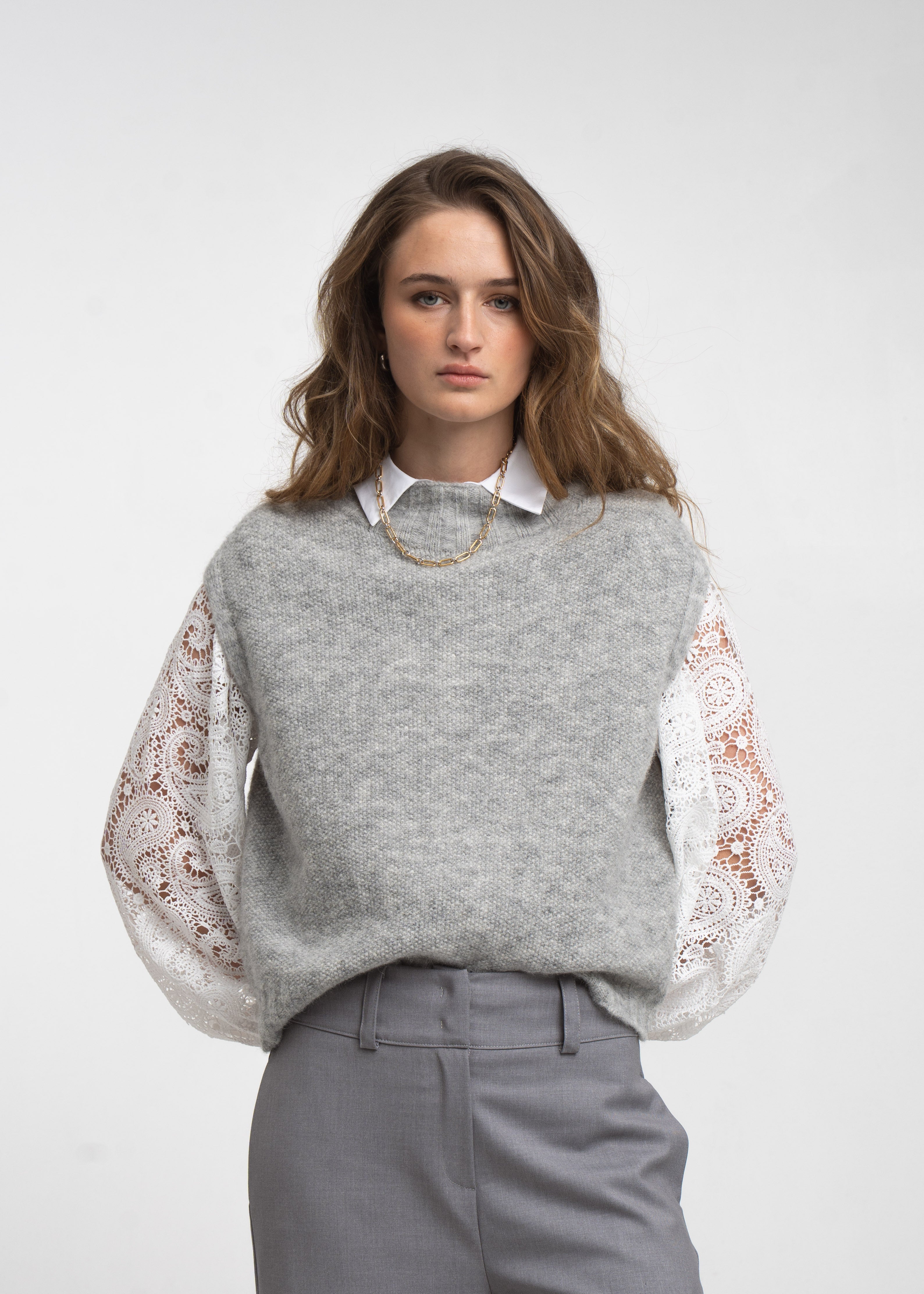 https://cdn.shopify.com/s/files/1/0368/5521/8235/files/jane-lushka-aw26-BDCH24179-1822-03.jpg