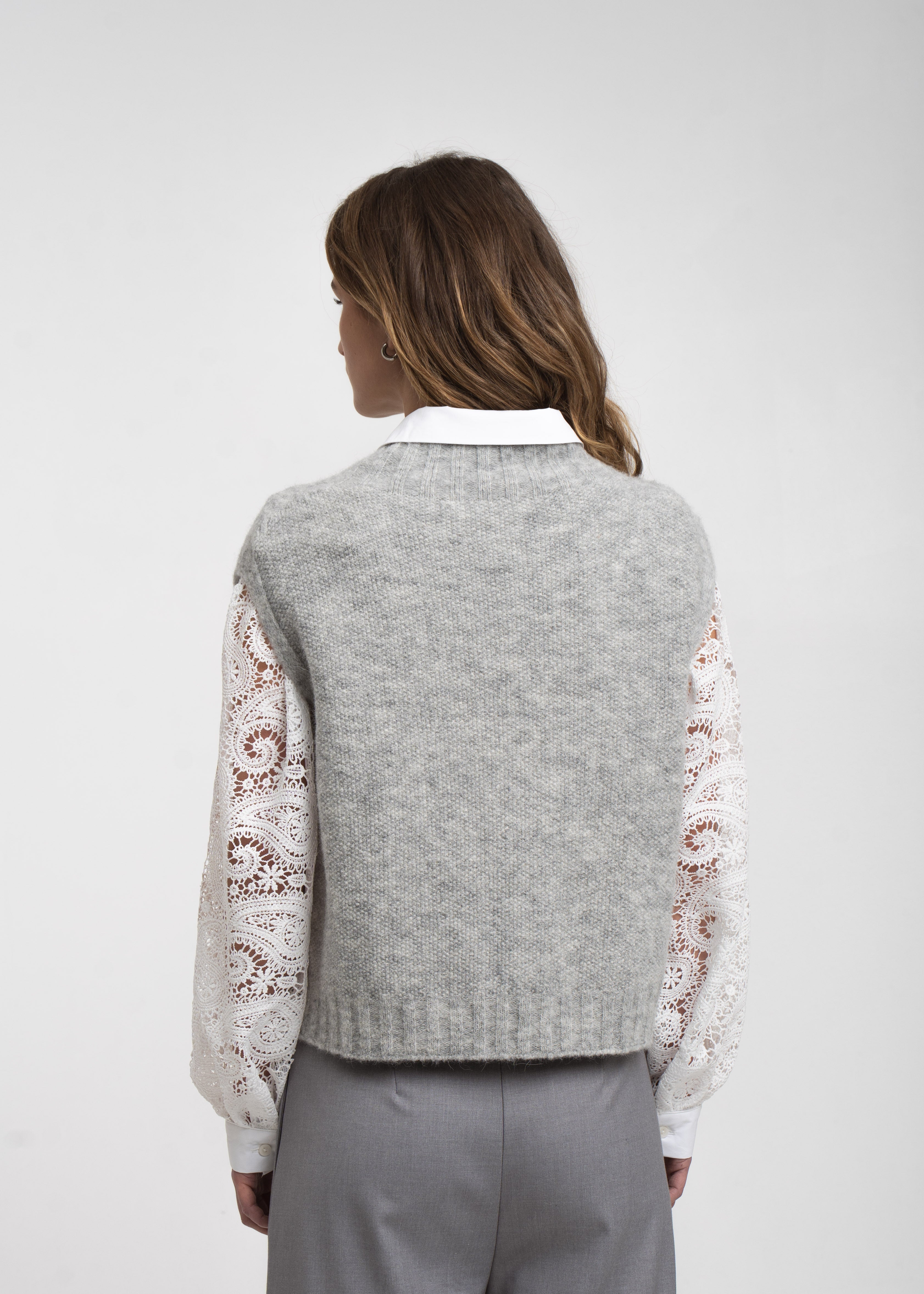 https://cdn.shopify.com/s/files/1/0368/5521/8235/files/jane-lushka-aw26-BDCH24179-1822-04.jpg