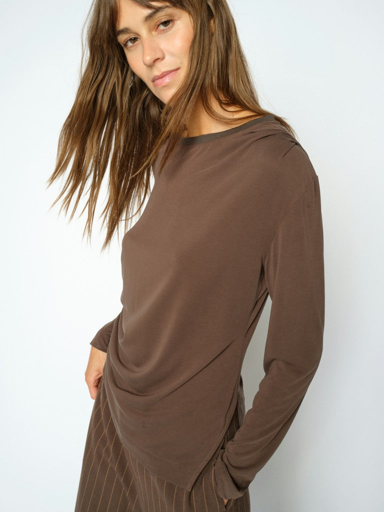 https://cdn.shopify.com/s/files/1/0368/5521/8235/files/olives-mos-mosh-aw26-180730-160-04-hollow-front.jpg