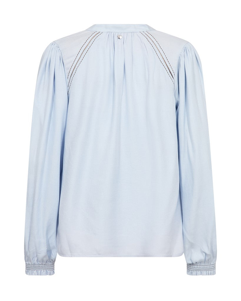 https://cdn.shopify.com/s/files/1/0368/5521/8235/files/olives-mos-mosh-aw26-182250-495-02-hollow-front.jpg