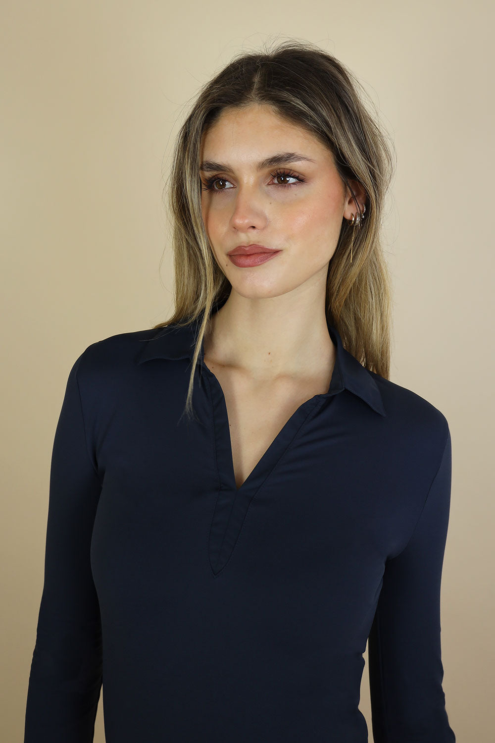 https://cdn.shopify.com/s/files/1/0368/5521/8235/files/olives-no2moro-aw26-anna-navy-04.jpg
