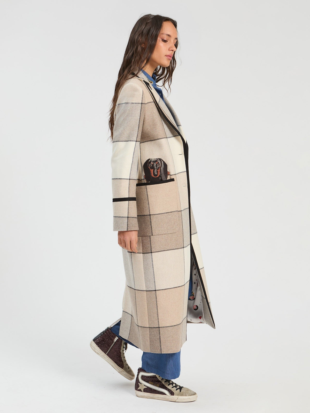 https://cdn.shopify.com/s/files/1/0368/5521/8235/files/olives-vilagallo-aw26-33751-abpiw6w359-01-model-side.jpg