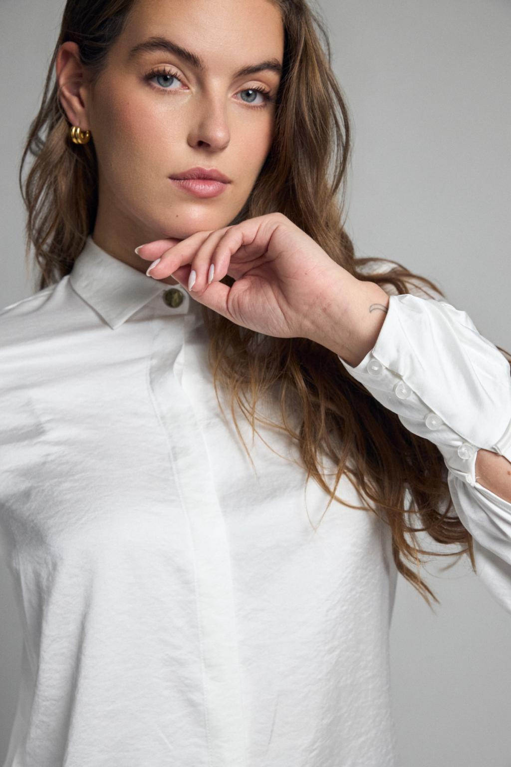https://cdn.shopify.com/s/files/1/0427/4834/6533/files/207096.jpg?v=1784032455