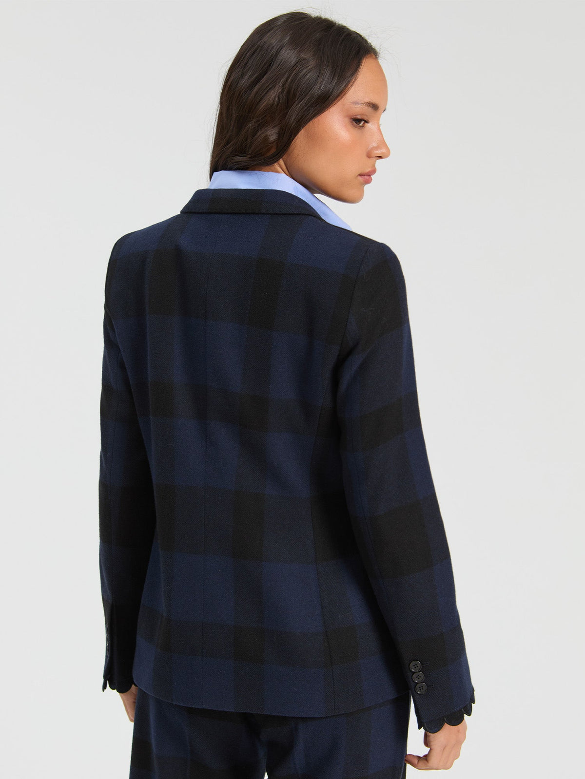 https://cdn.shopify.com/s/files/1/0988/0931/5673/files/33826_3_63bee45d-f5e7-4250-897c-aa8b266d05f5.jpg?v=1784653985