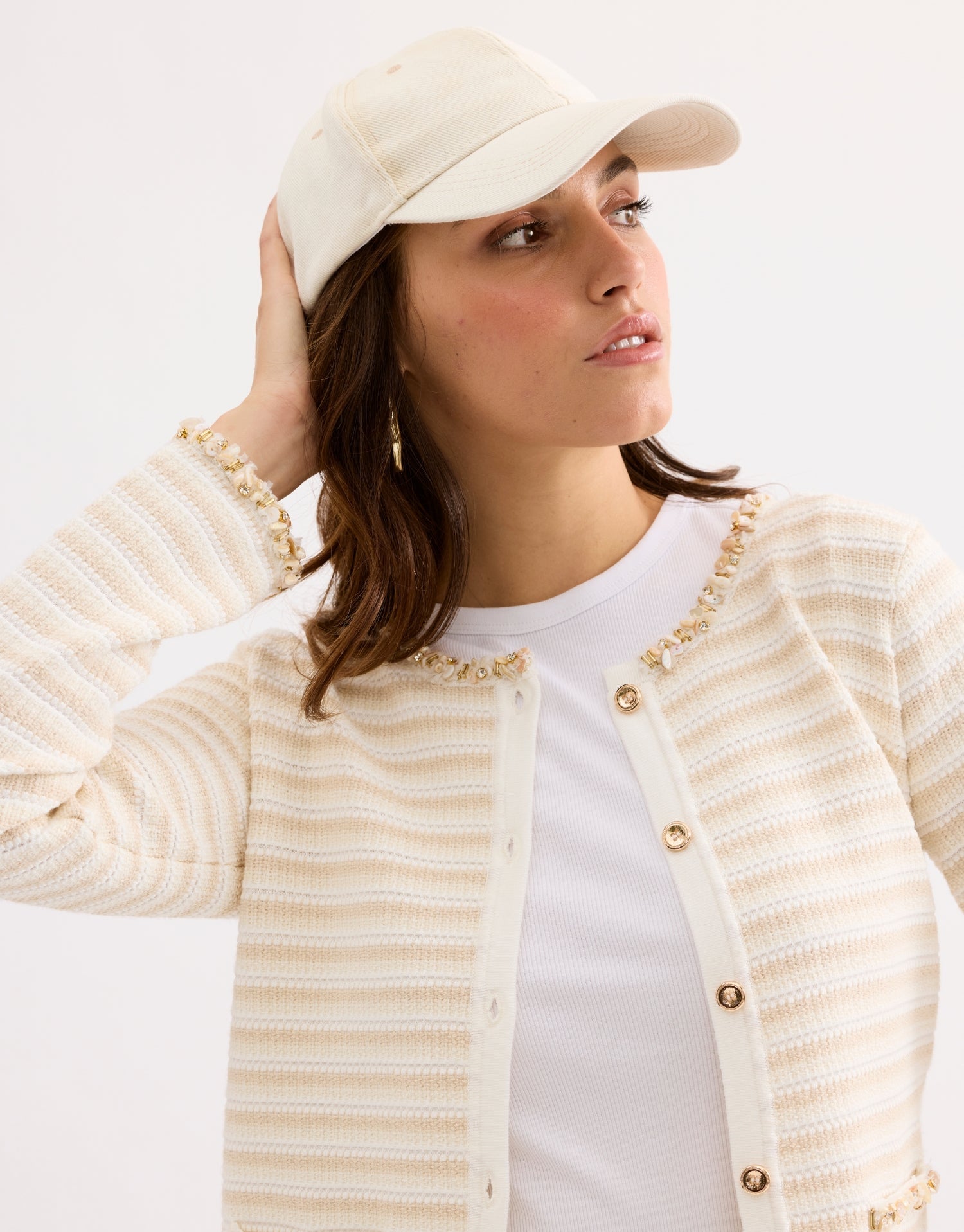 https://cdn.shopify.com/s/files/1/0653/4692/8859/files/AE125-3.jpg