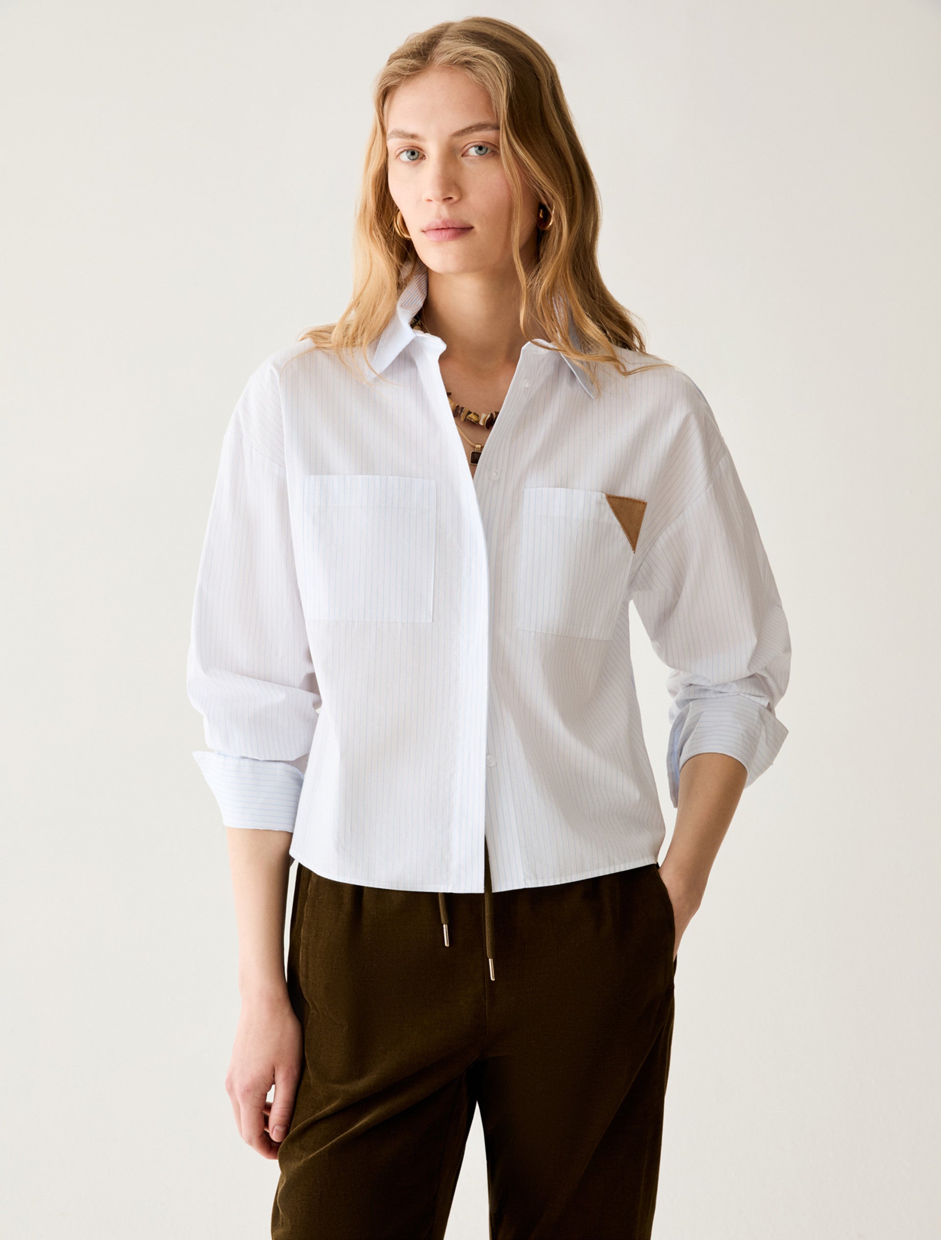 https://cdn.shopify.com/s/files/1/0368/5521/8235/files/AW26_PENNYBLACK_PBBARA_OFFICIAL_01.jpg