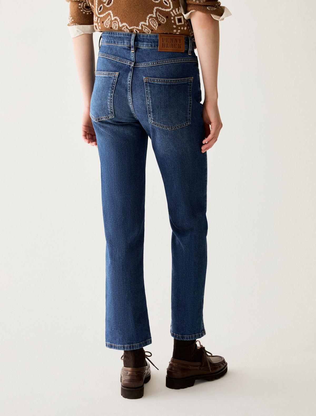 https://cdn.shopify.com/s/files/1/0368/5521/8235/files/AW26_PENNYBLACK_PBBREGULAR_OFFICIAL_03.jpg