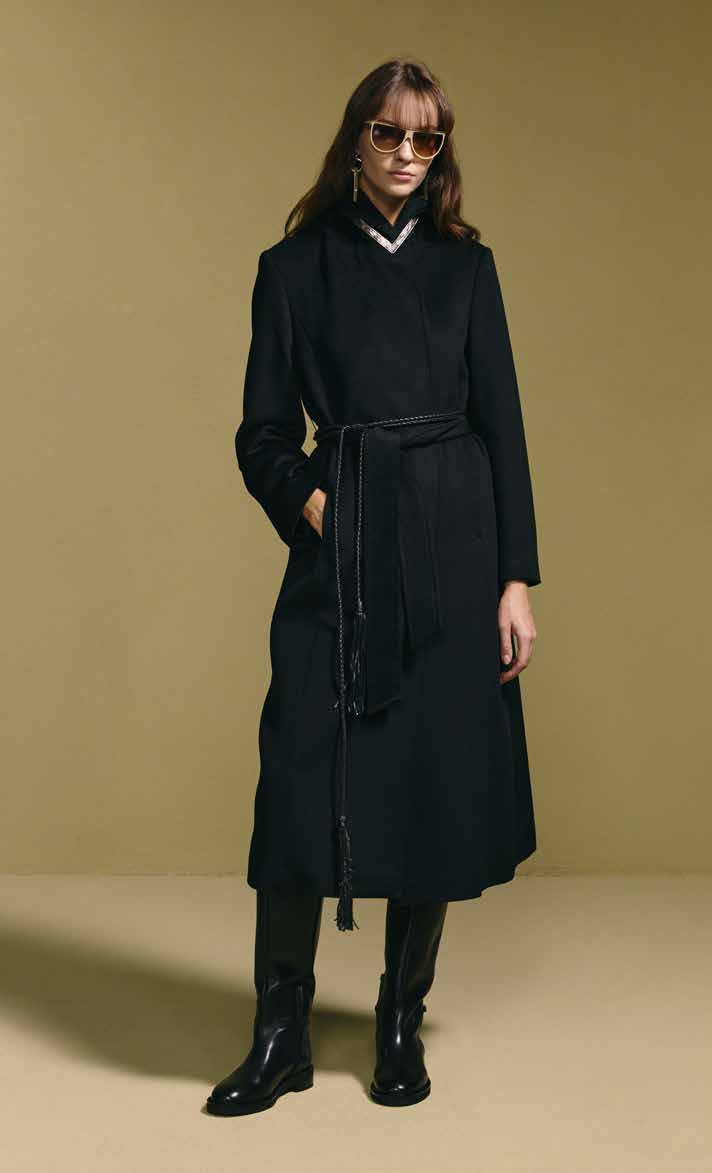 https://cdn.shopify.com/s/files/1/0368/5521/8235/files/AW26_PENNYBLACK_PBPBERMUDA_01.jpg