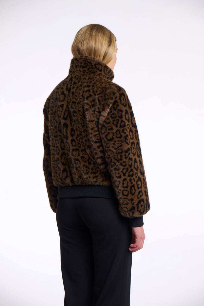 https://images.leder-international.becosoft.net/articles/Ambra.7012511_Leopard_03.jpg