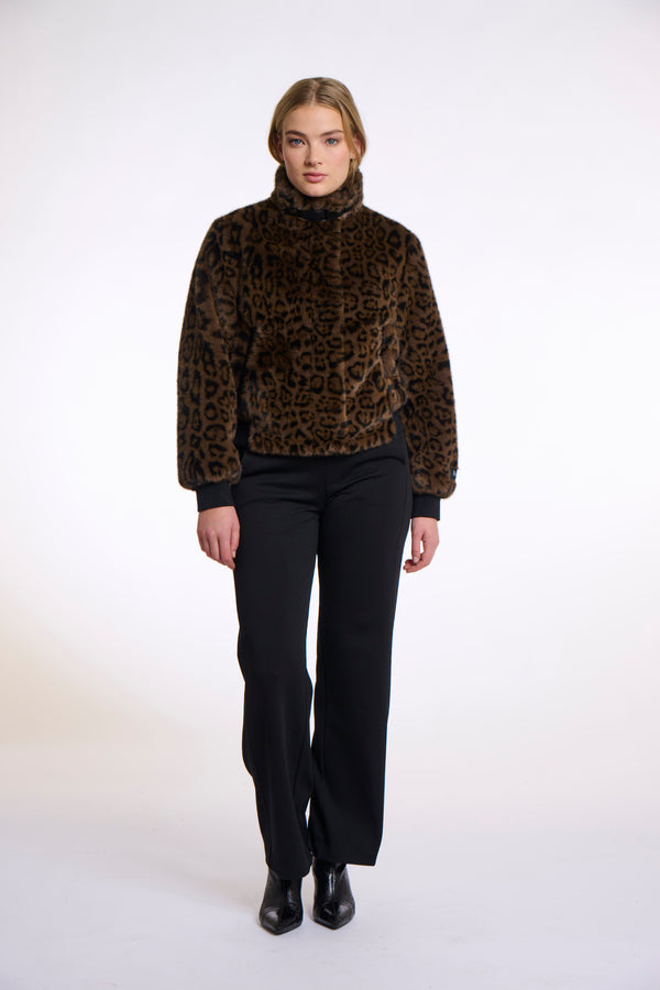 https://images.leder-international.becosoft.net/articles/Ambra.7012511_Leopard_04.jpg