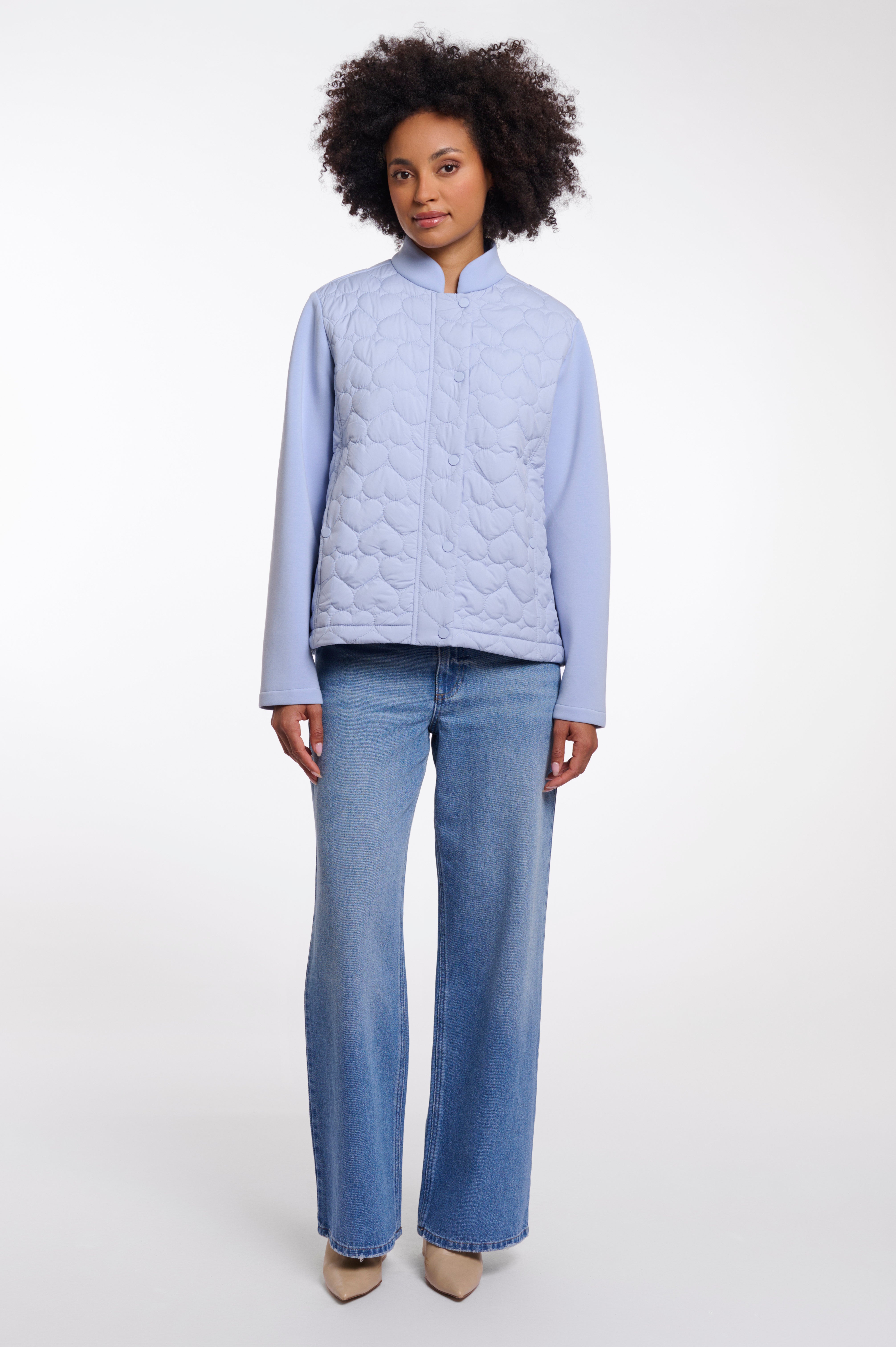 https://images.leder-international.becosoft.net/articles/Angela.7002621_Light-Blue_04.jpg