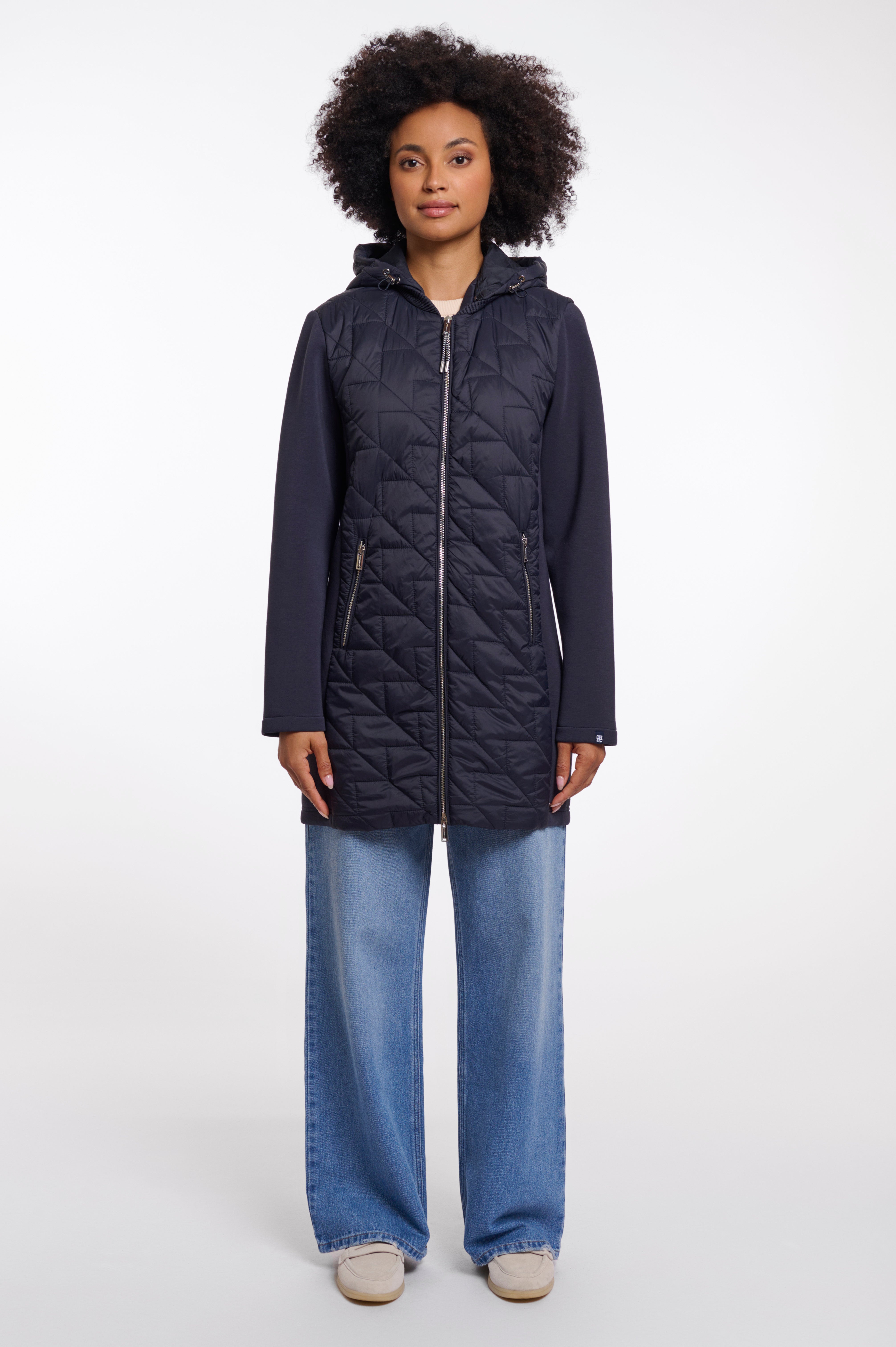 https://images.leder-international.becosoft.net/articles/Darbi.7002621_Dark-Navy_01.jpg