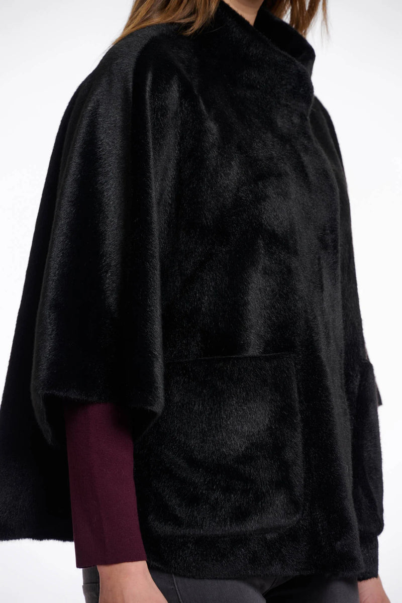AW25 Rino & Pelle Faux fur cape | Dewi