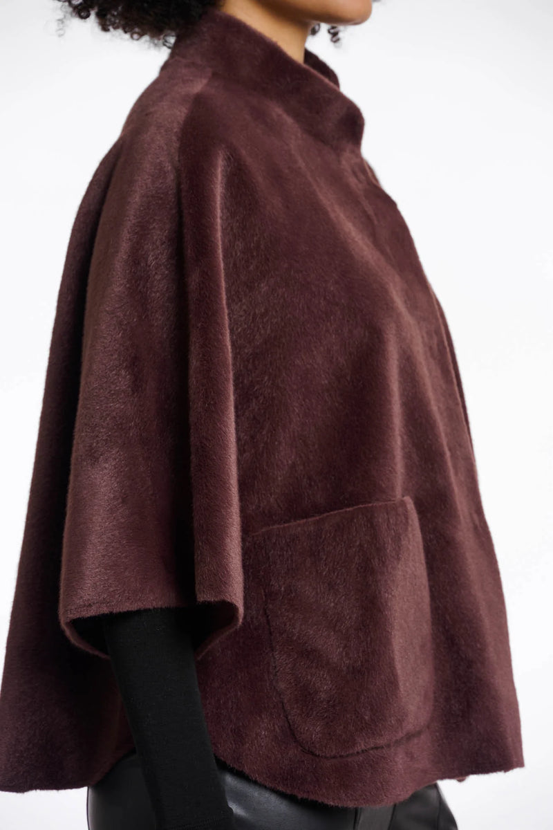 AW25 Rino & Pelle Faux fur cape | Dewi