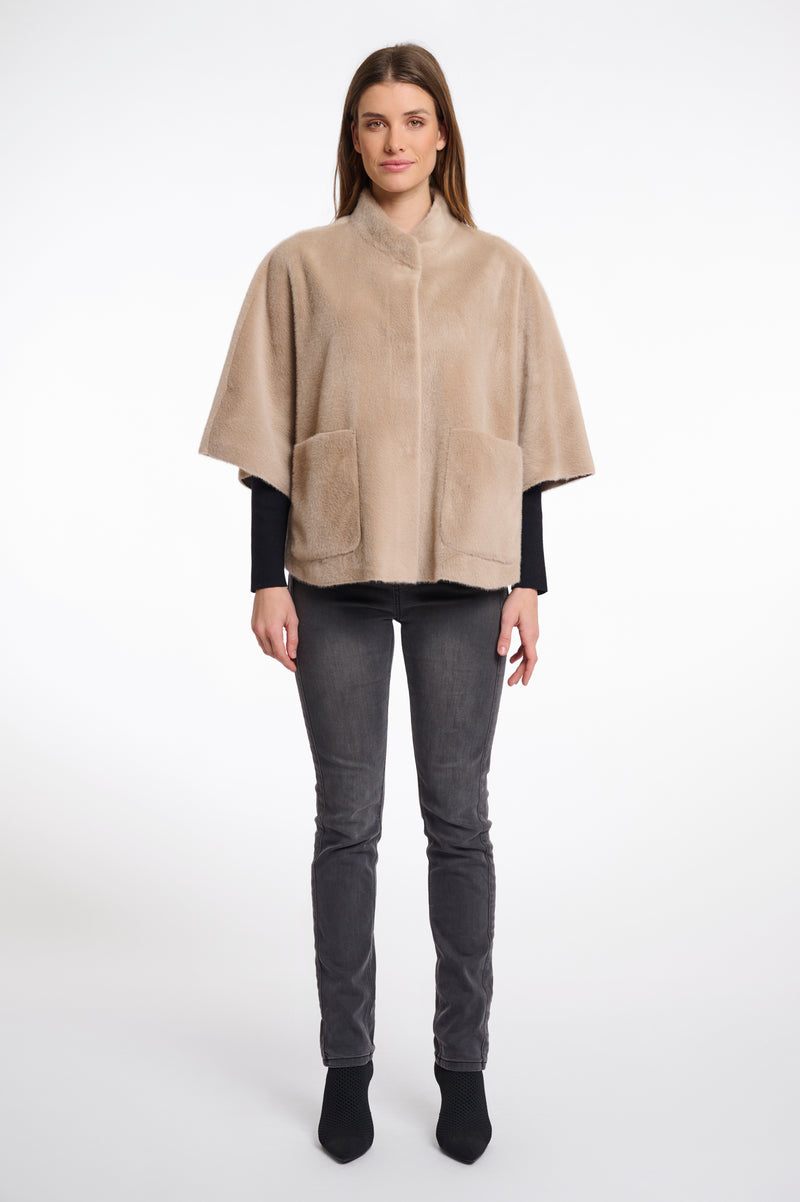 AW25 Rino & Pelle Faux fur cape | Dewi