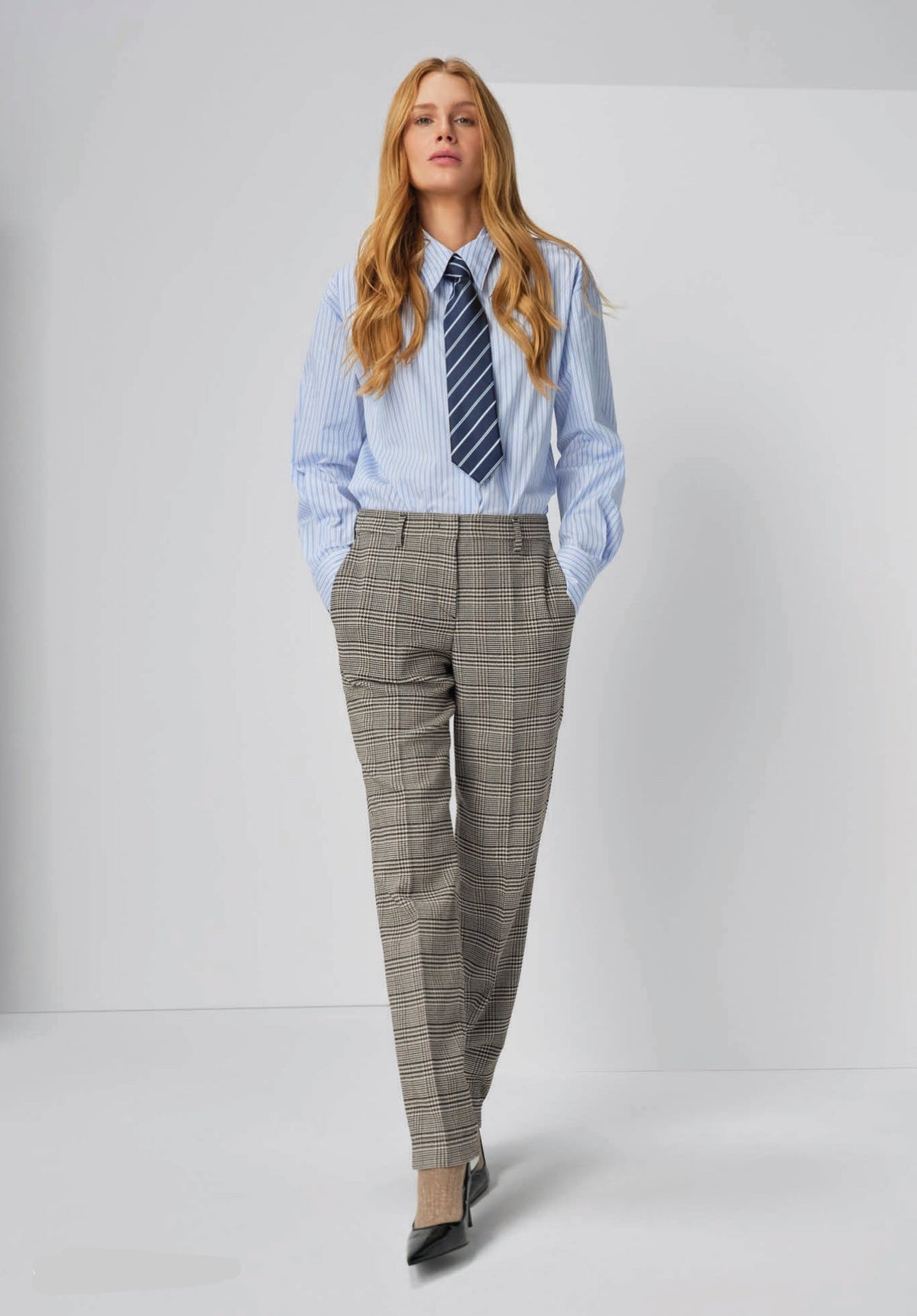 https://cdn.shopify.com/s/files/1/0368/5521/8235/files/OB_GARDEUR_AW26_SO302631_FRIEDI1_623141_3069_01_be062dd6.jpg?v=1789592711