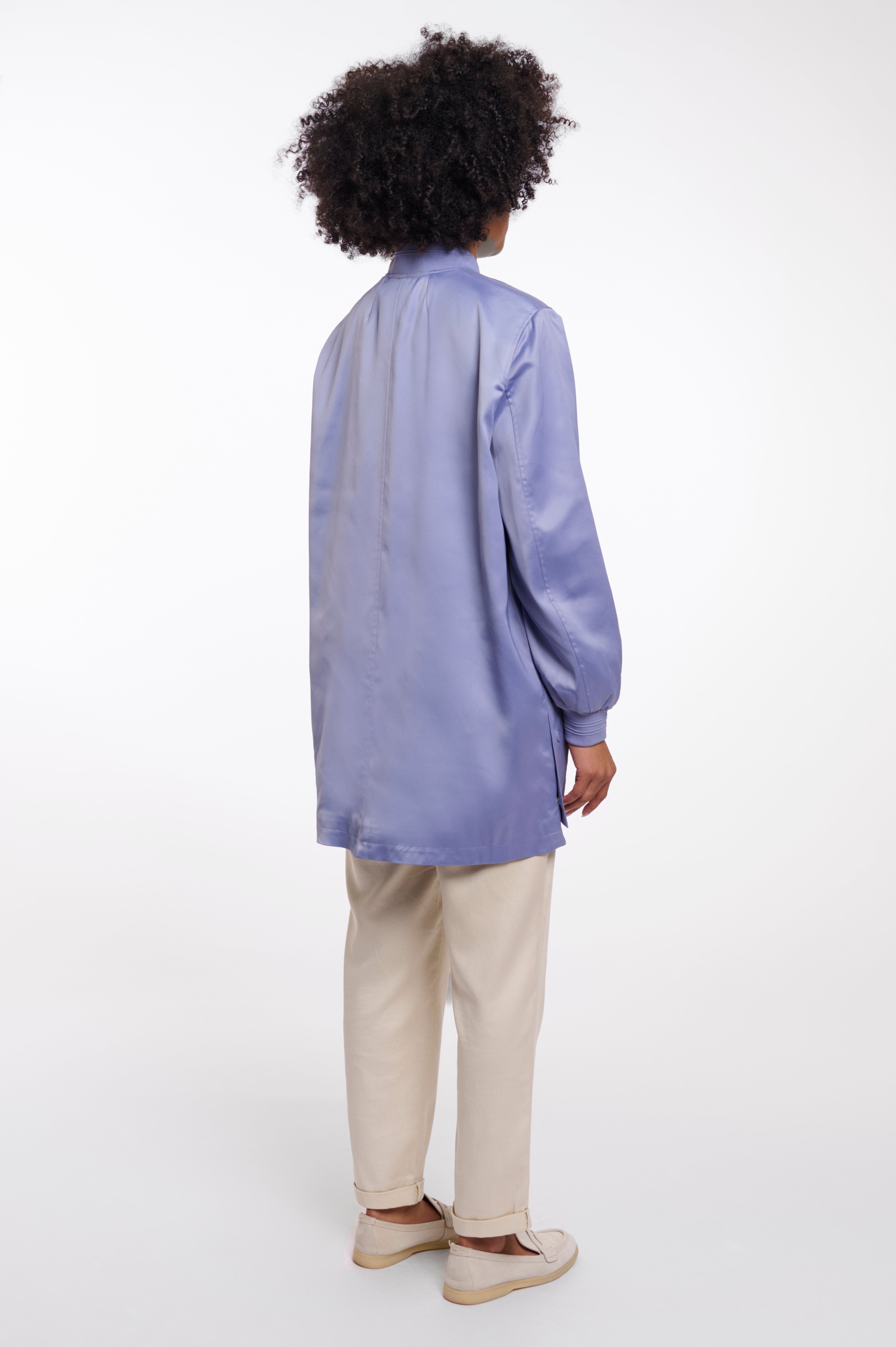 https://images.leder-international.becosoft.net/articles/Pina.7002621_Brushed-Blue_04.jpg