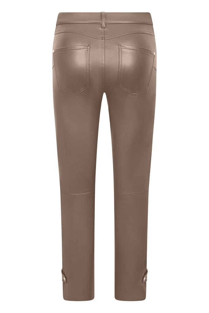 https://cdn.shopify.com/s/files/1/0368/5521/8235/files/Raffaello-Ro_262_650_5392786736_2.jpg?v=1785513843