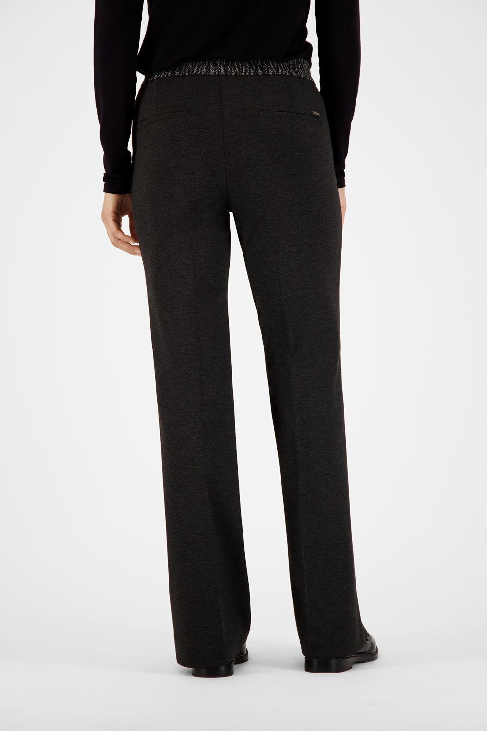 https://gardeur.com/media/43/2c/97/1786360169/ZARIA1-P-601281_1098-hose_03.jpg?ts=1786360169