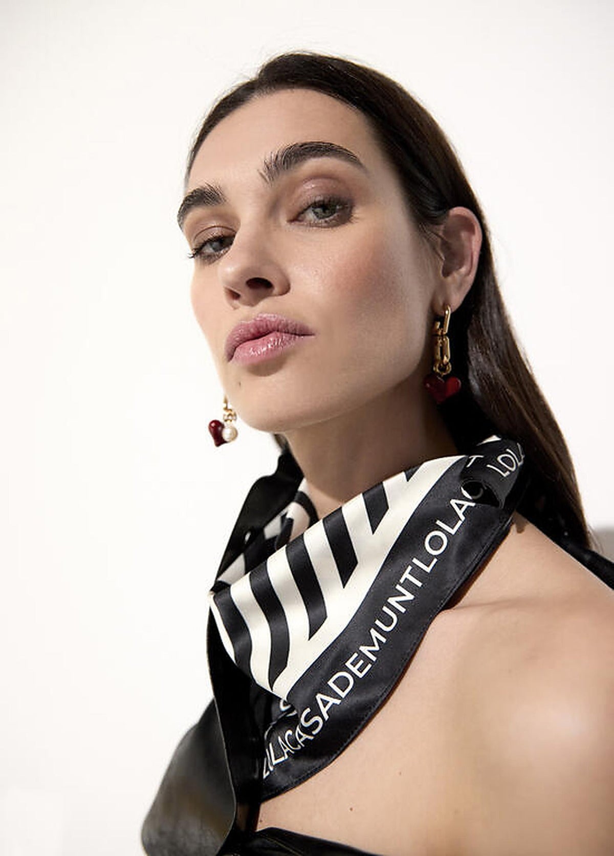 https://cdn.shopify.com/s/files/1/0368/5521/8235/files/aw26-lola-casademunt-scarf-ines-lf2607036-01.jpg?v=1792434616