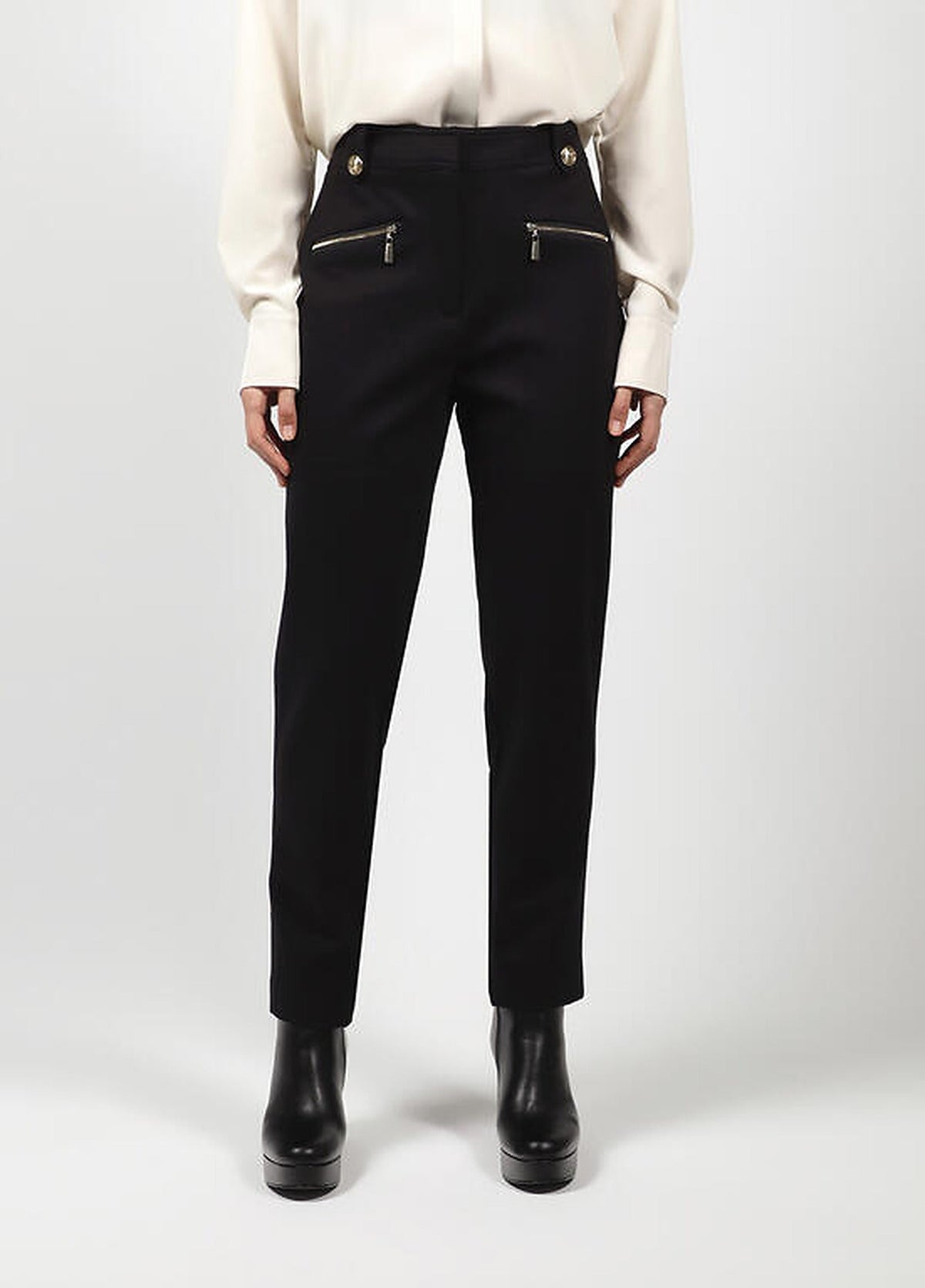 https://cdn.shopify.com/s/files/1/0368/5521/8235/files/aw26-lola-casademunt-trousers-elvira-lf2614008-02.jpg?v=1792434615
