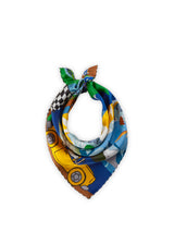 https://www.codello-b2b.com/media/f5/18/b9/1736697365/damen_peanuts_nicki_blau_52T0001-BLU2_10.jpg?ts=1736697365