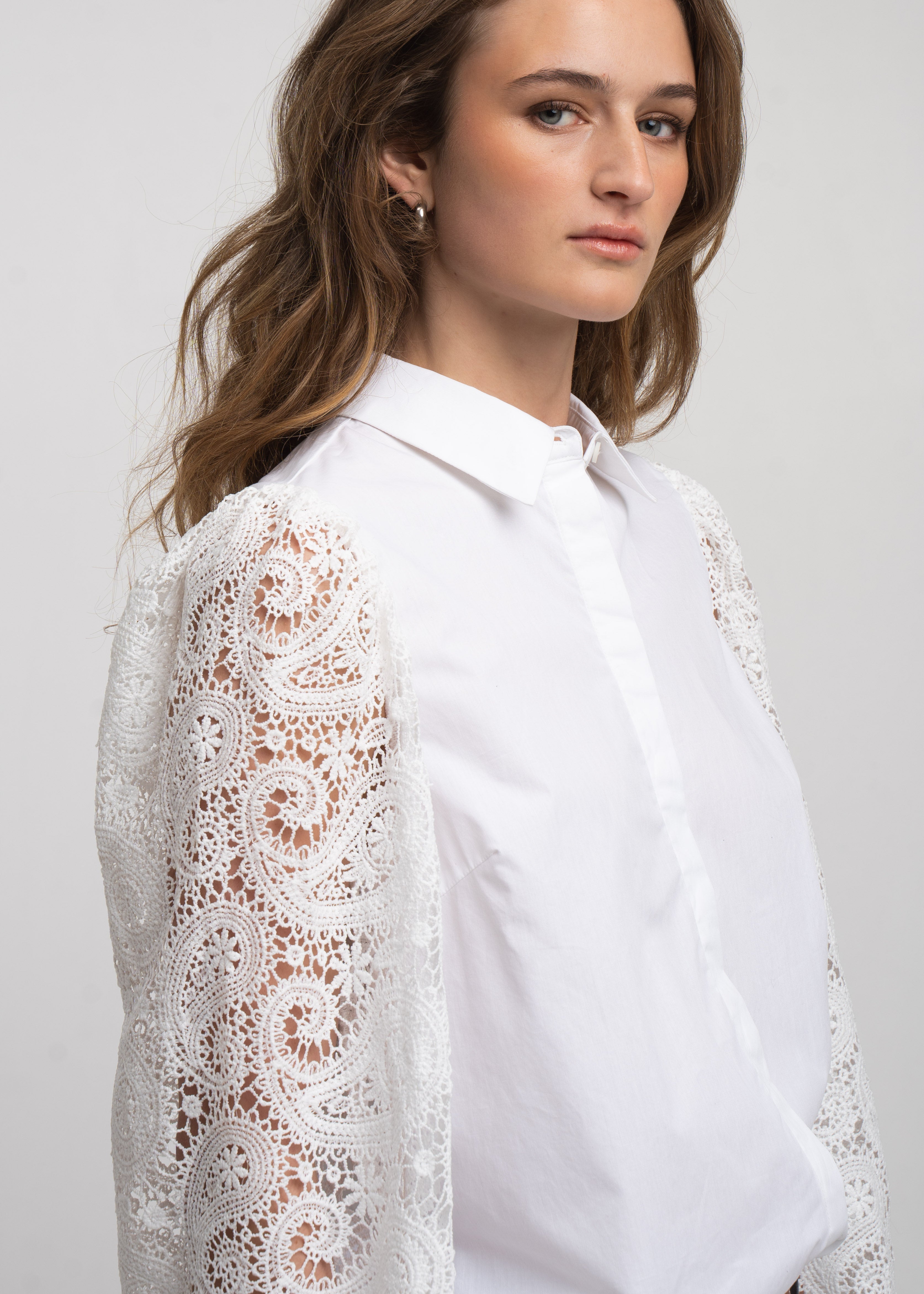 https://cdn.shopify.com/s/files/1/0368/5521/8235/files/jane-lushka-aw26-91011-White-02.jpg