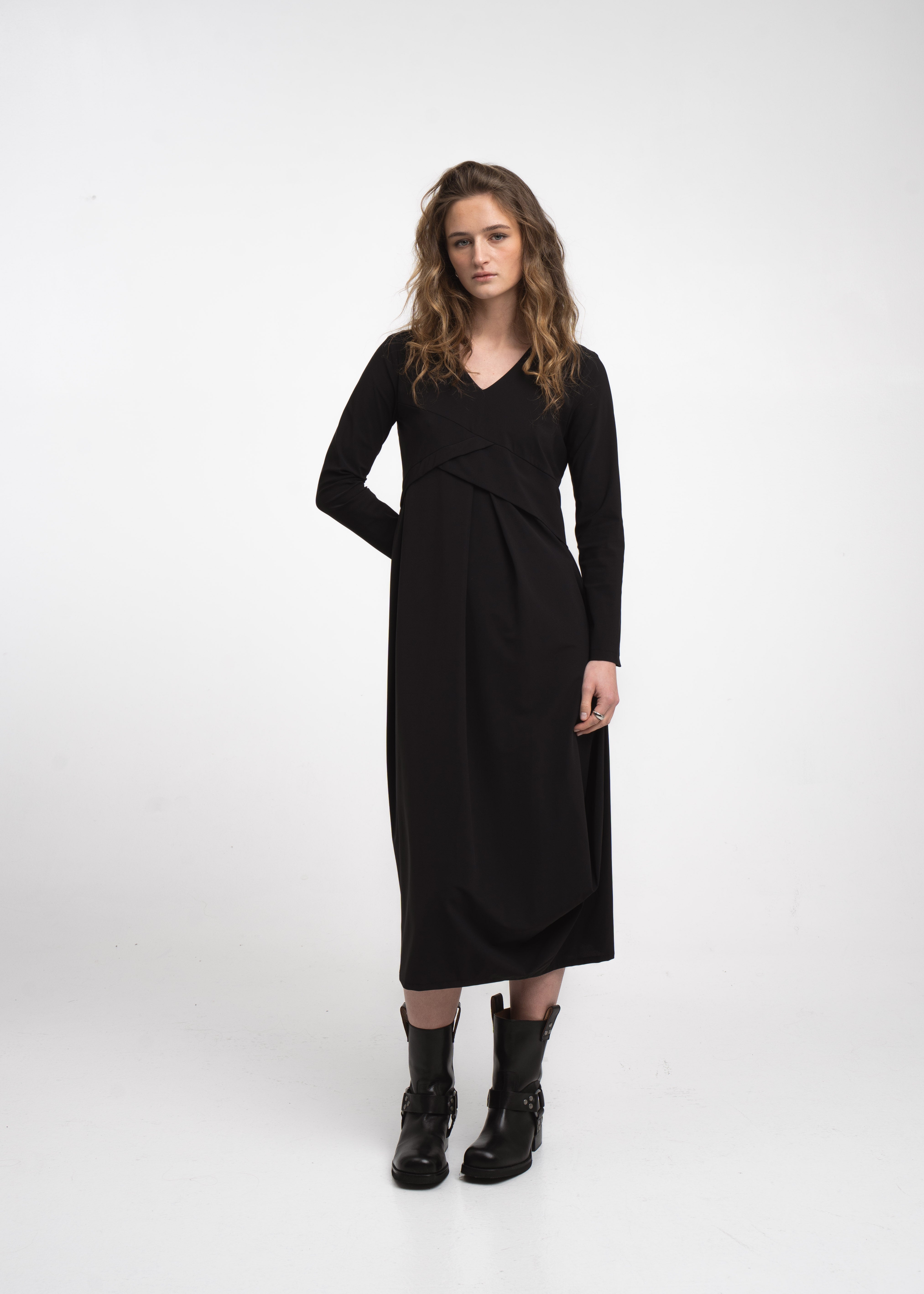 https://cdn.shopify.com/s/files/1/0368/5521/8235/files/jane-lushka-aw26-U92610P25-099-02.jpg