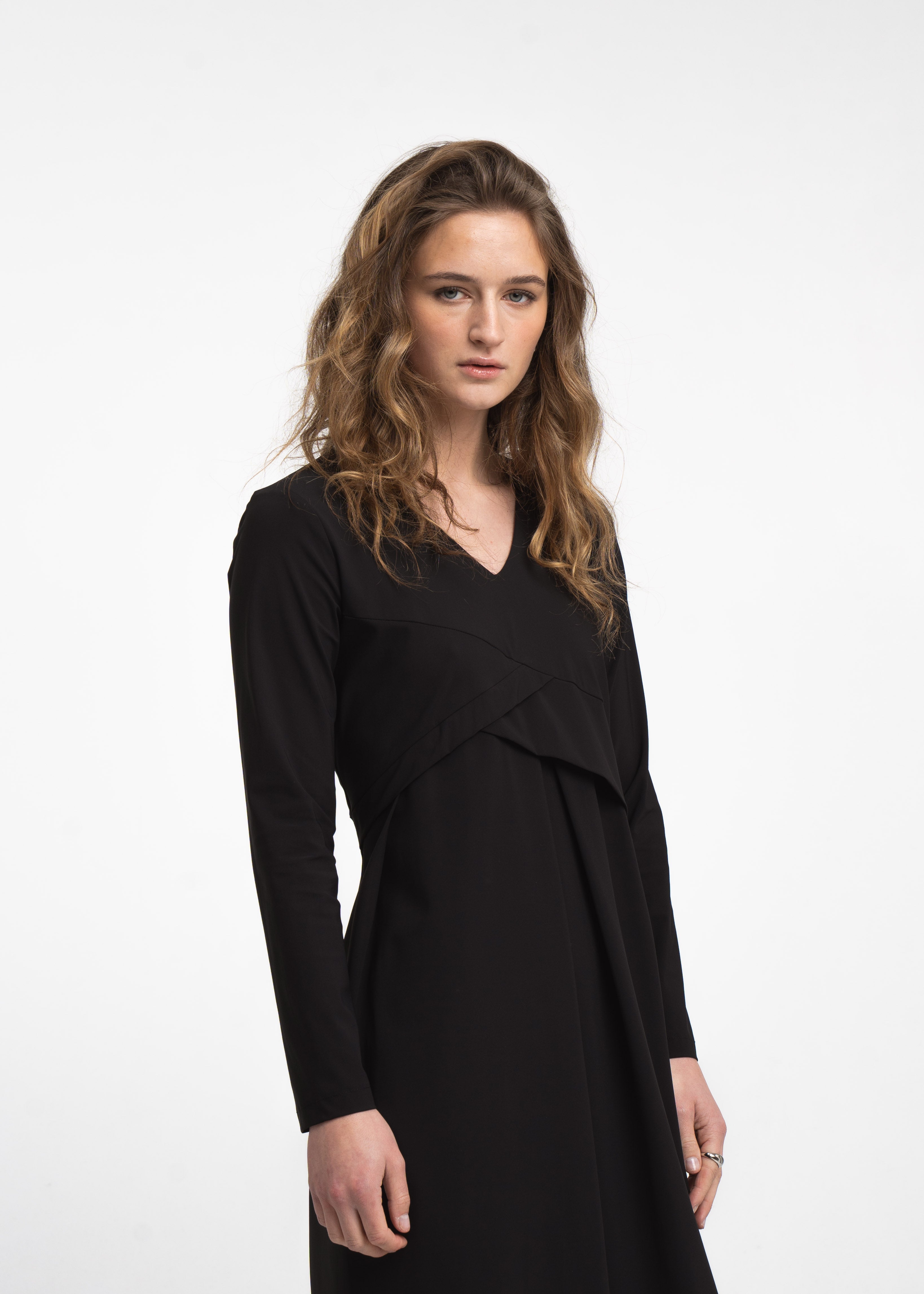 https://cdn.shopify.com/s/files/1/0368/5521/8235/files/jane-lushka-aw26-U92610P25-099-04.jpg