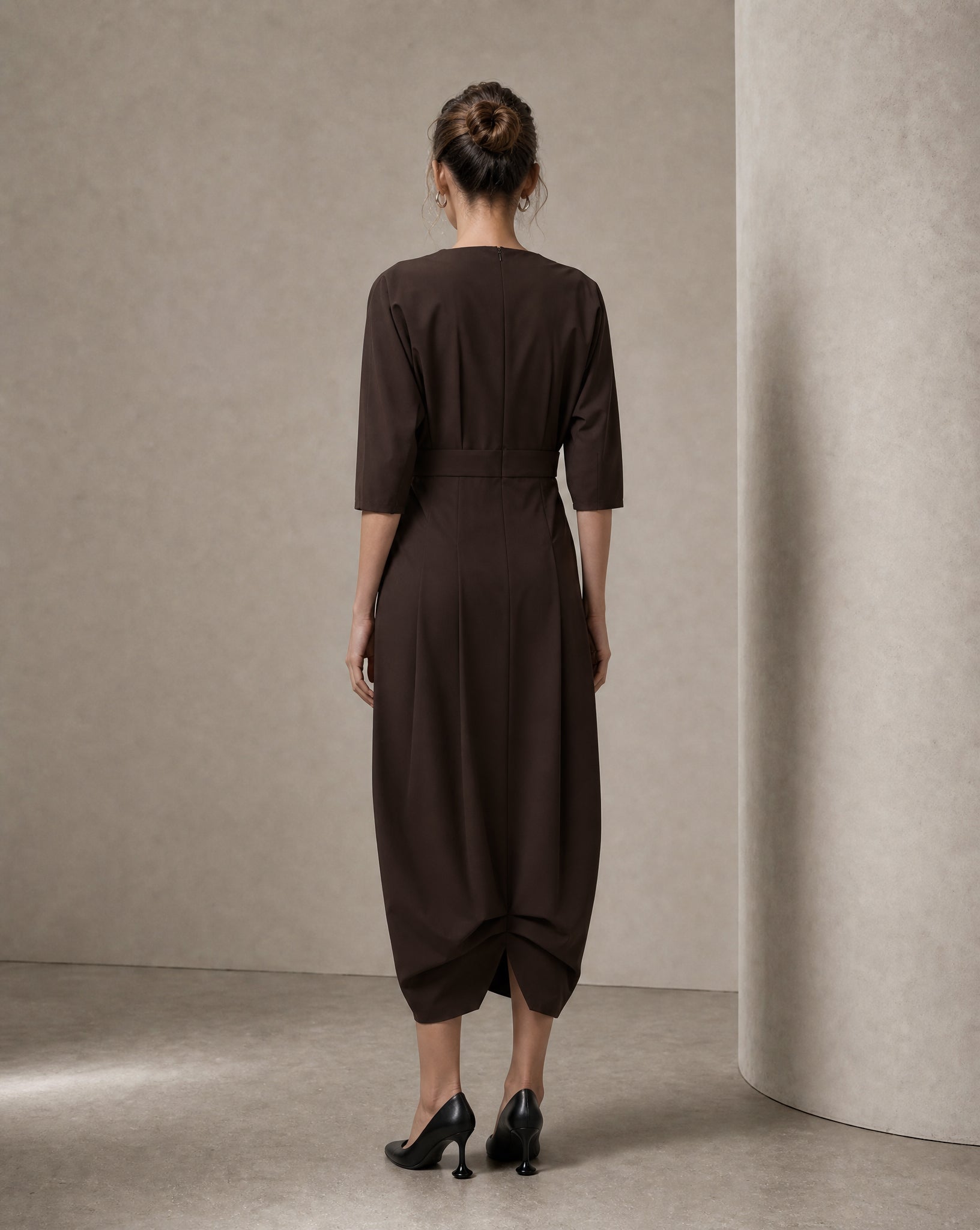 https://cdn.shopify.com/s/files/1/0368/5521/8235/files/jane-lushka-aw26-U9261121-5000-02.jpg
