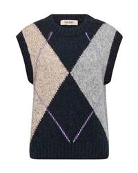 https://cdn.shopify.com/s/files/1/0368/5521/8235/files/mosmosh_183090_jennine_knit_vest.jpg