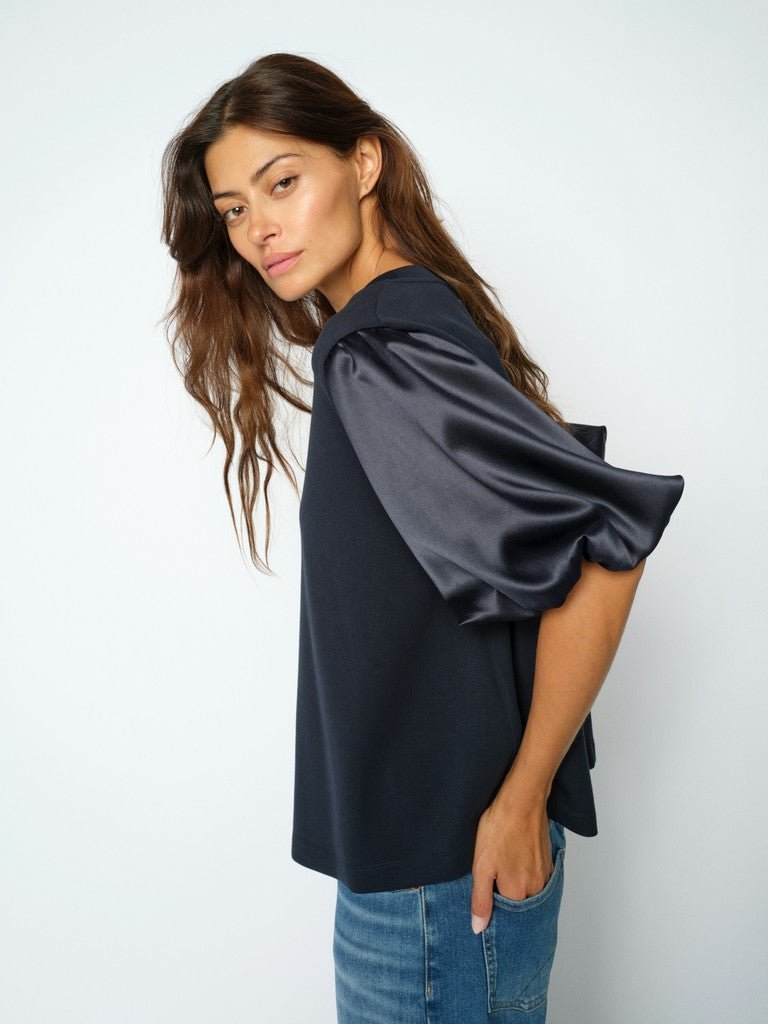 https://cdn.shopify.com/s/files/1/0368/5521/8235/files/olives-mos-mosh-aw26-180830-468-04-hollow-front.jpg