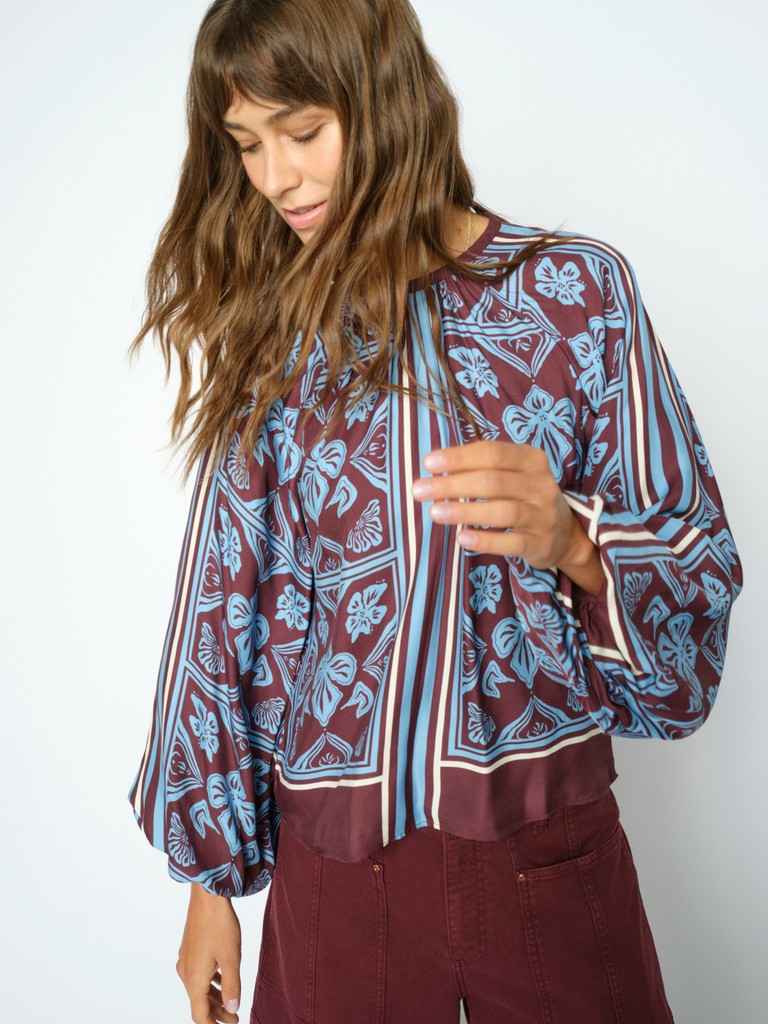 https://cdn.shopify.com/s/files/1/0368/5521/8235/files/olives-mos-mosh-aw26-181040-278-03-hollow-back.jpg
