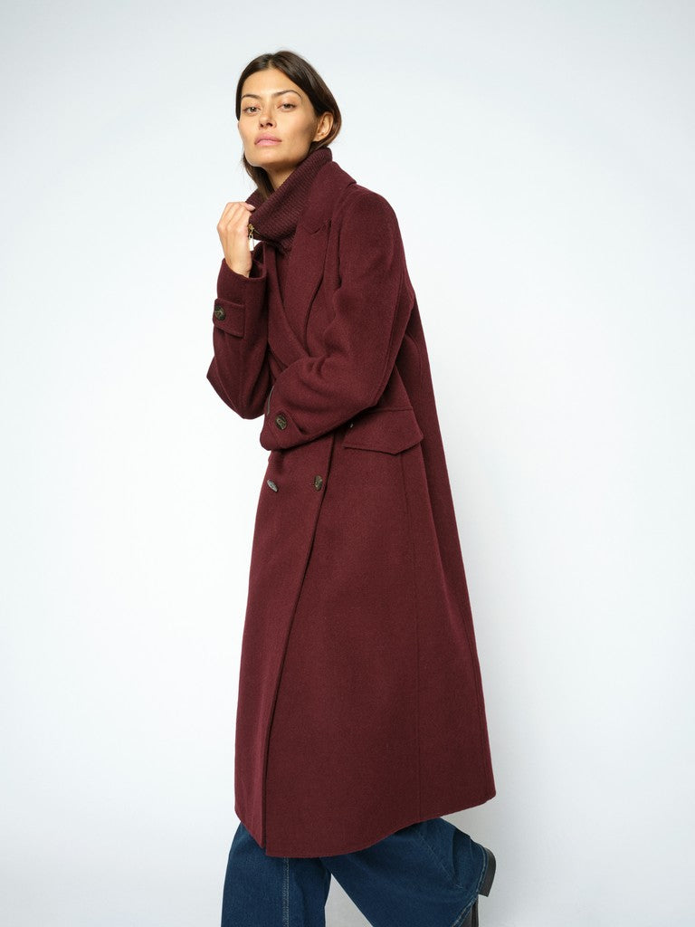 https://cdn.shopify.com/s/files/1/0368/5521/8235/files/olives-mos-mosh-aw26-181410-278-03-hollow-back.jpg