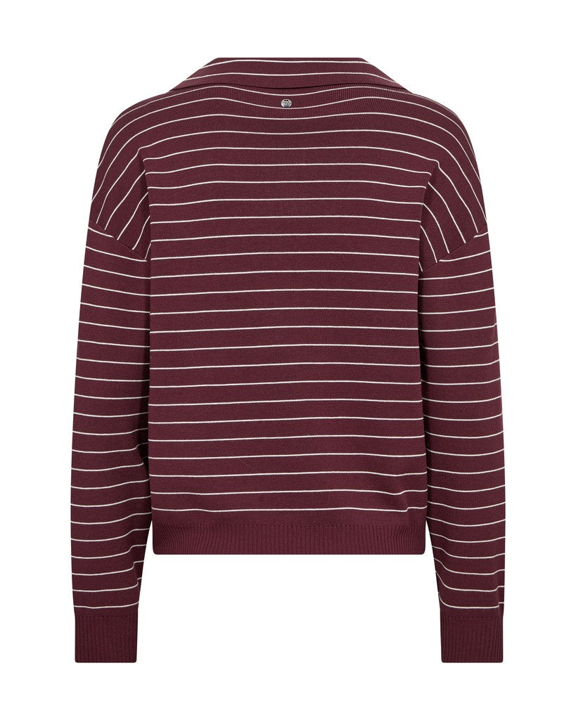 https://cdn.shopify.com/s/files/1/0368/5521/8235/files/olives-mos-mosh-aw26-181890-278-02-model-front.jpg