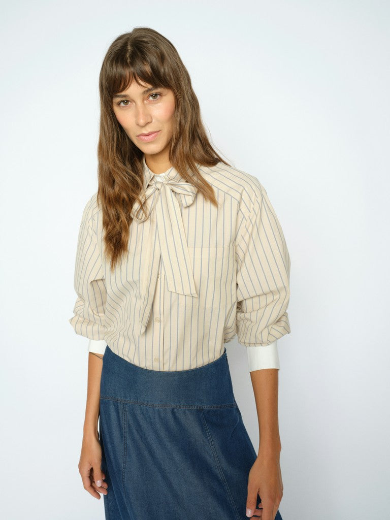 https://cdn.shopify.com/s/files/1/0368/5521/8235/files/olives-mos-mosh-aw26-181970-128-03-hollow-back.jpg
