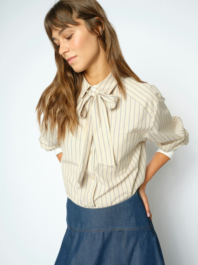 https://cdn.shopify.com/s/files/1/0368/5521/8235/files/olives-mos-mosh-aw26-181970-128-04-hollow-front.jpg