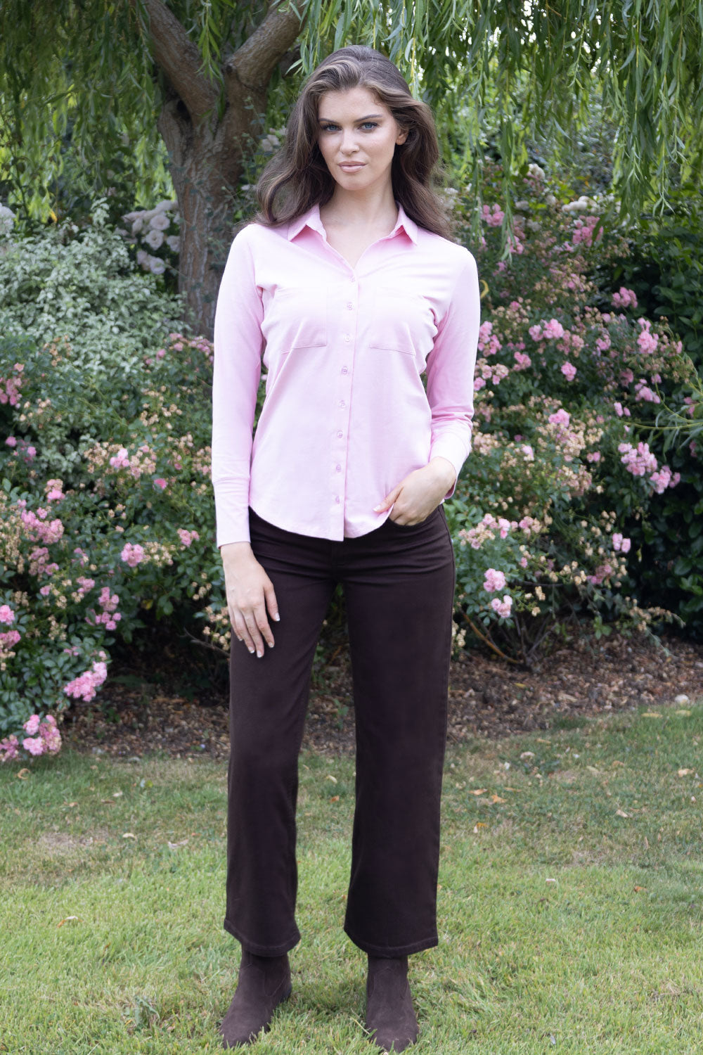 https://cdn.shopify.com/s/files/1/0368/5521/8235/files/olives-no2moro-aw26-izzy-petal-pink-01.jpg