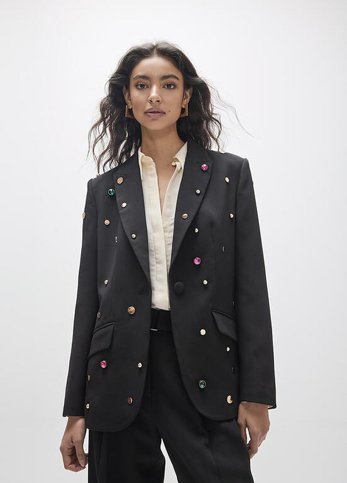 https://cdn.shopify.com/s/files/1/0368/5521/8235/files/olives-restored-aw26-maite-blazer-amalia-mf2602007-01.jpg?v=1792429630